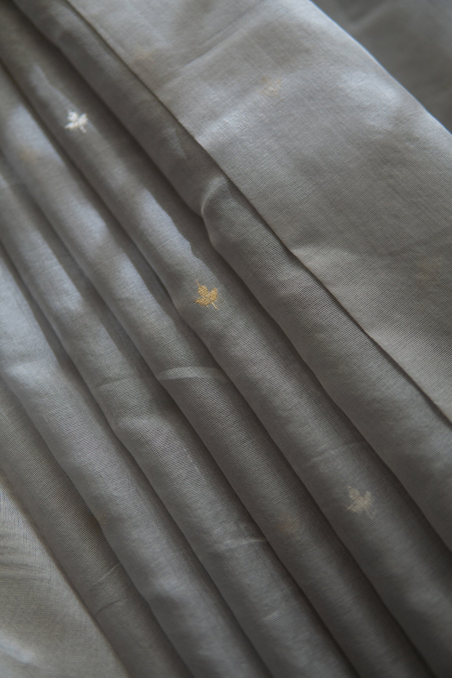 Grey Silk Cotton Autum Leaf Motif Saree