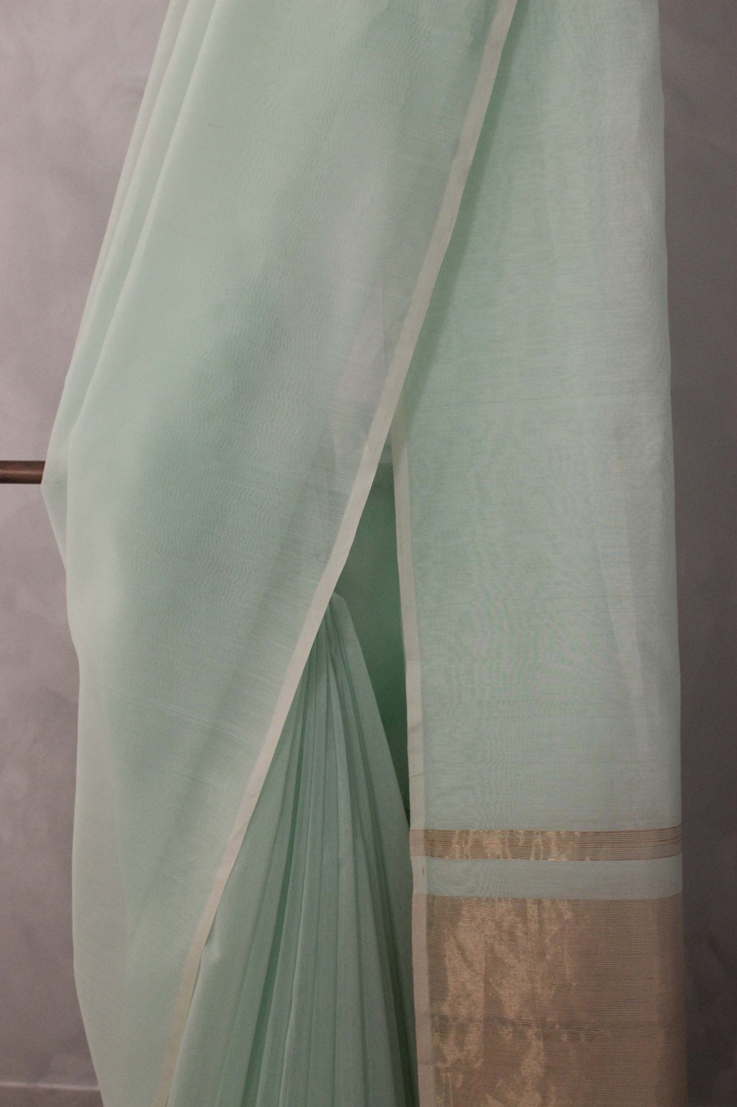 Pista Green Silk Cotton Saree with Zari Pallu