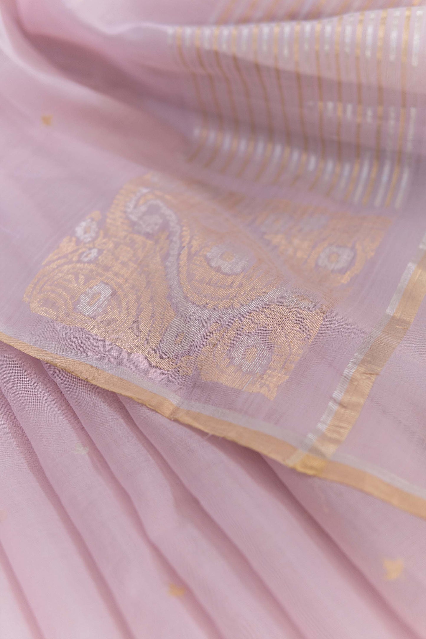 Pink Silk with Mercerized Cotton 3-leaf Motif Ambi Pallu Saree