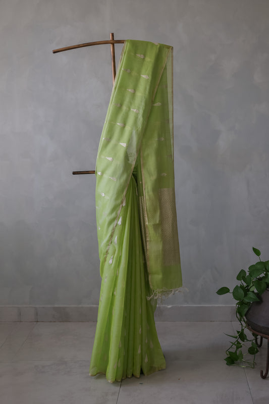 Parrot Green Silk Cotton All Over Spade Motif Saree