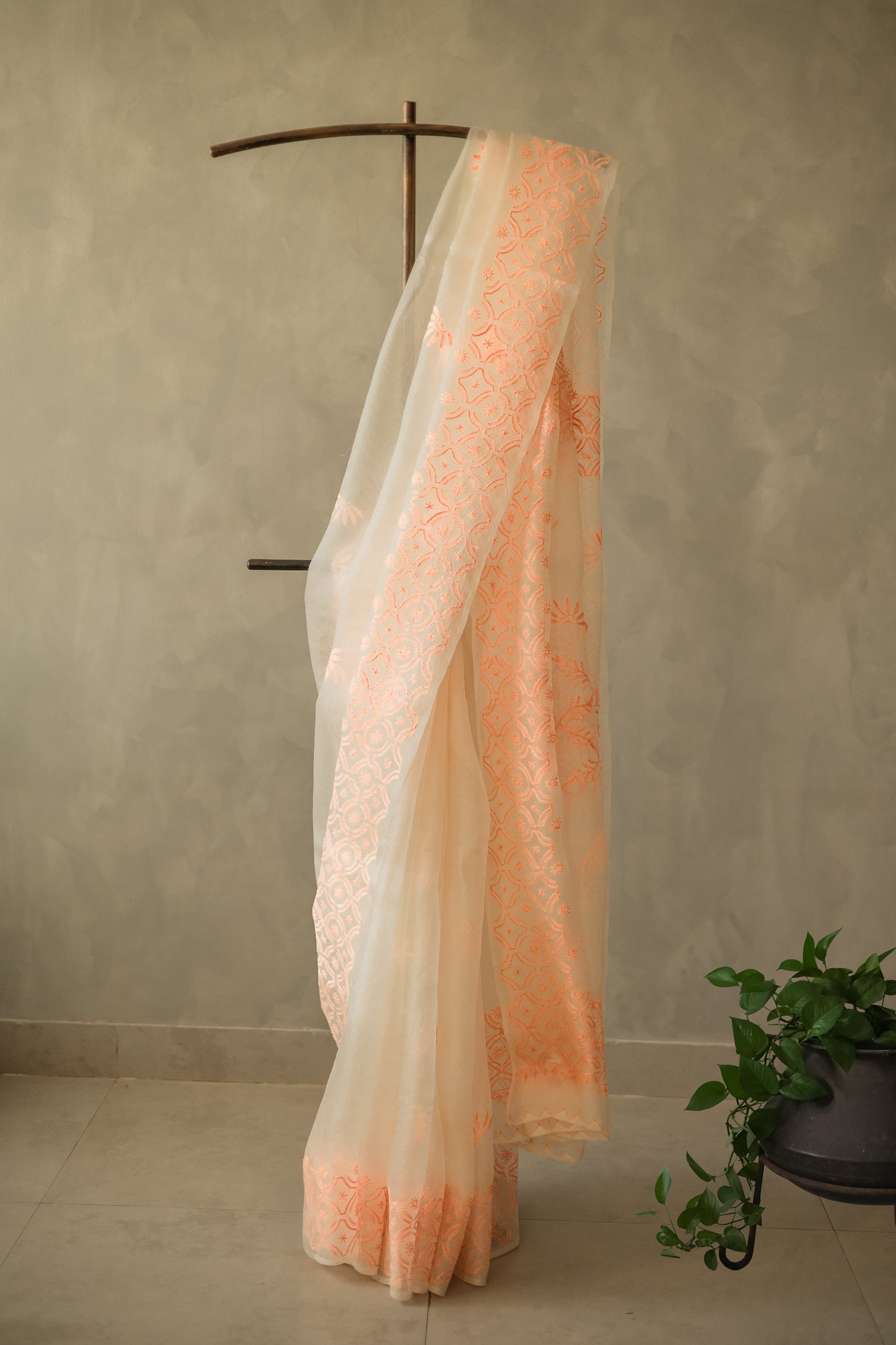 Off White Leno Cotton with Pink Thread Embroidery Saree