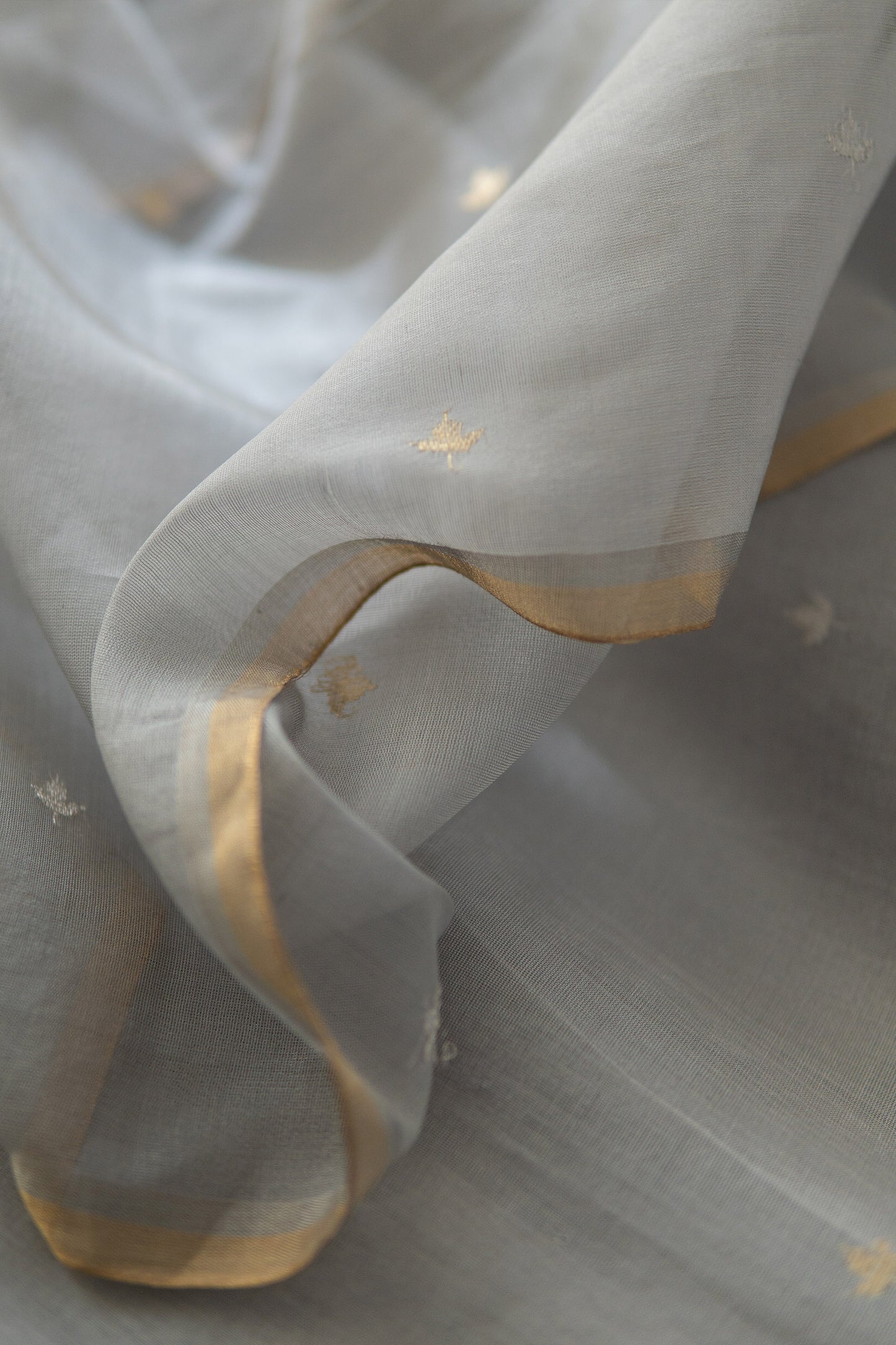 Grey Silk Cotton  Autum Leaf Motif Saree