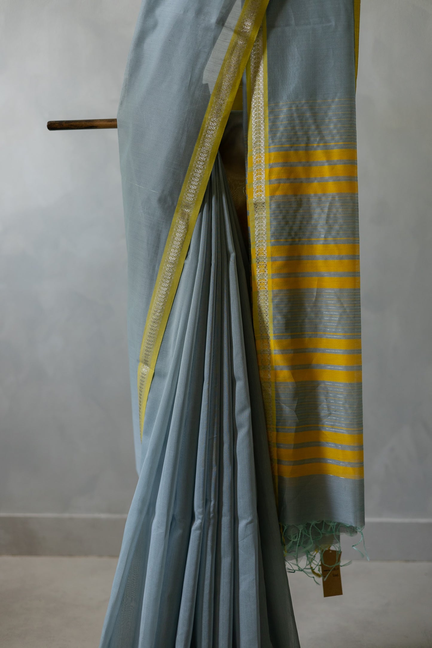 Powder Blue Maheswari Checks Body Zigzag Border Saree