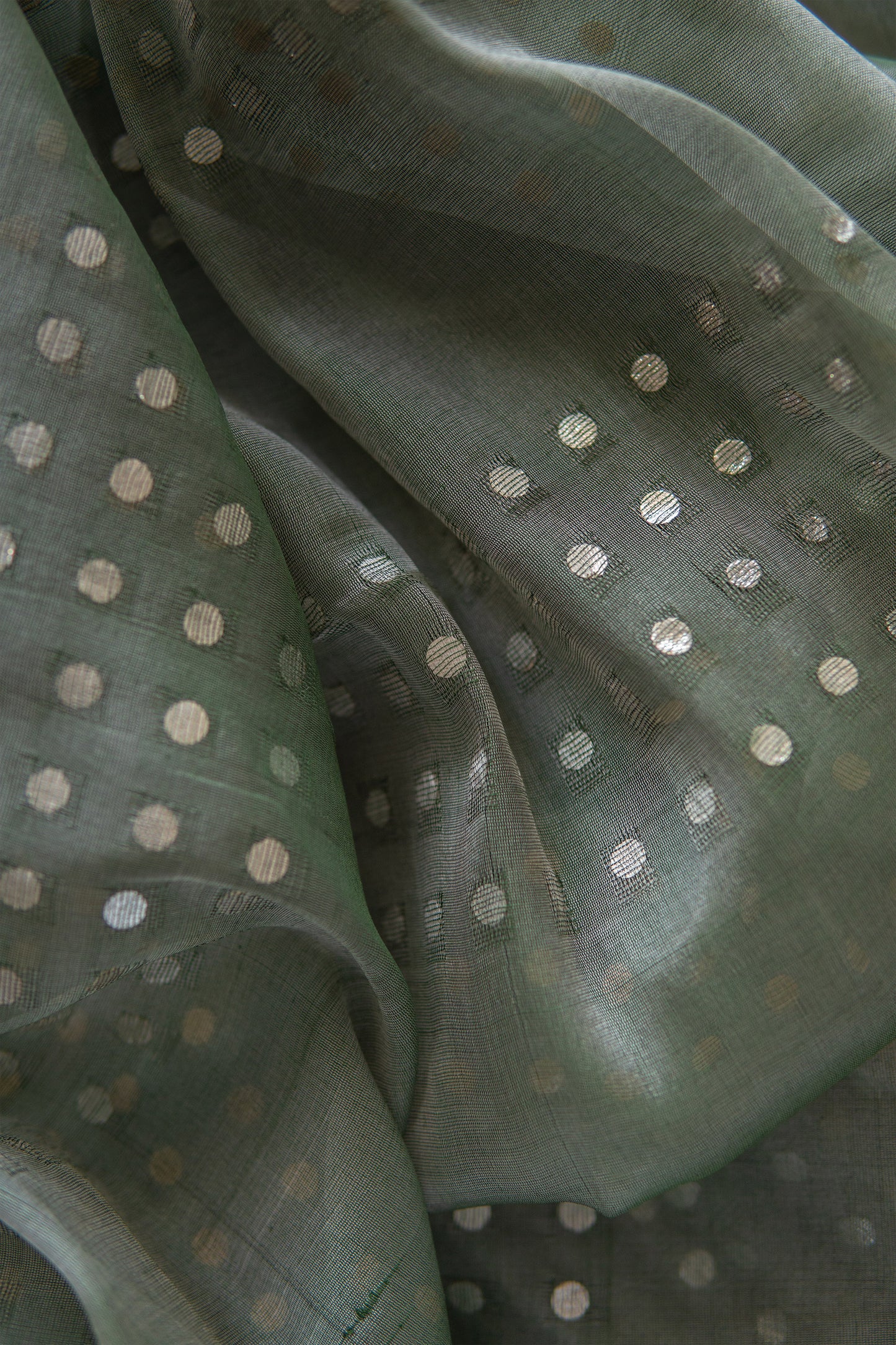 Green Silk with Mercerised Cotton with Round Sequin Border Pallu Saree