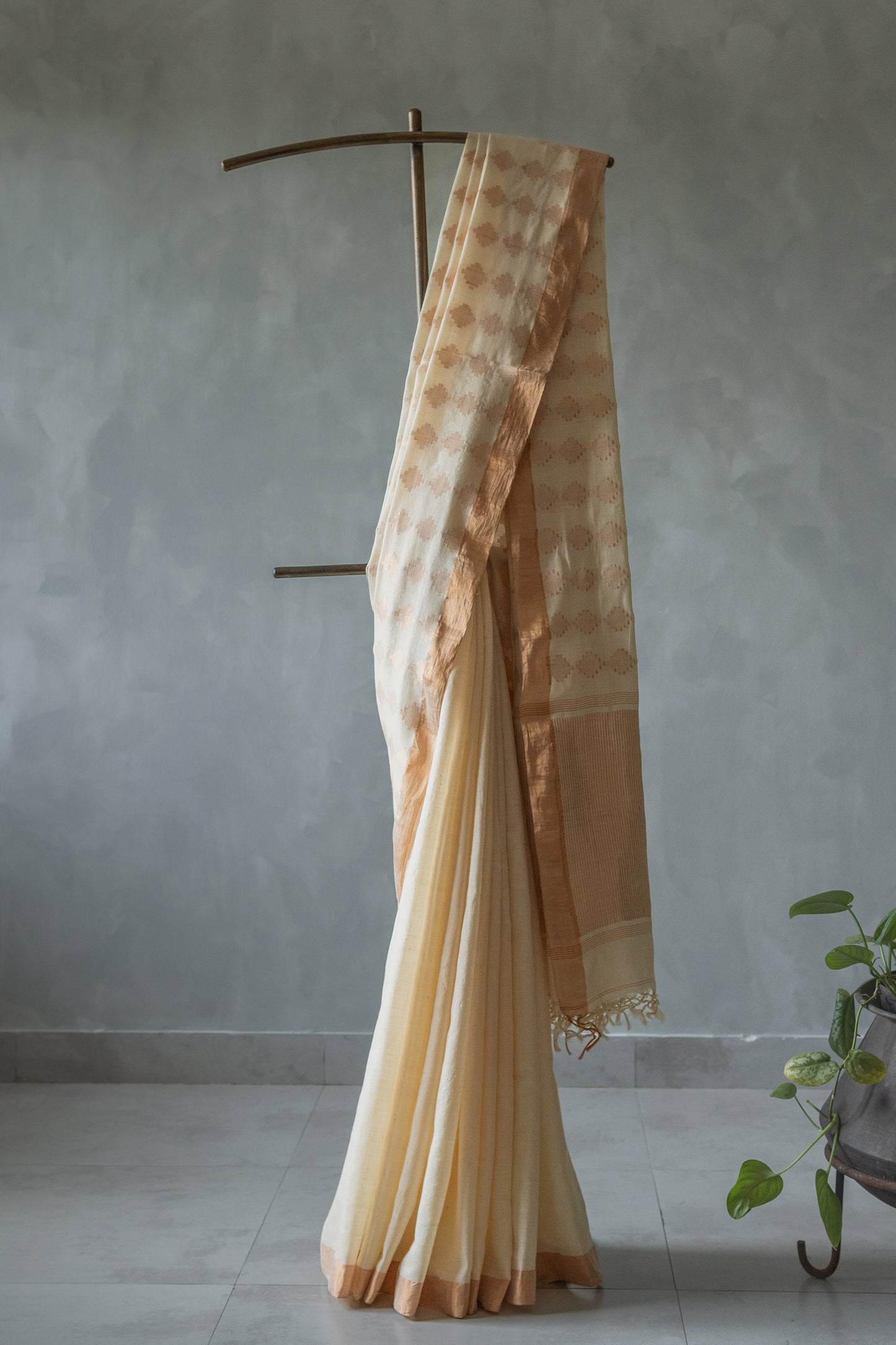 White Silk Khadi with Geometric Motif all over Body Saree