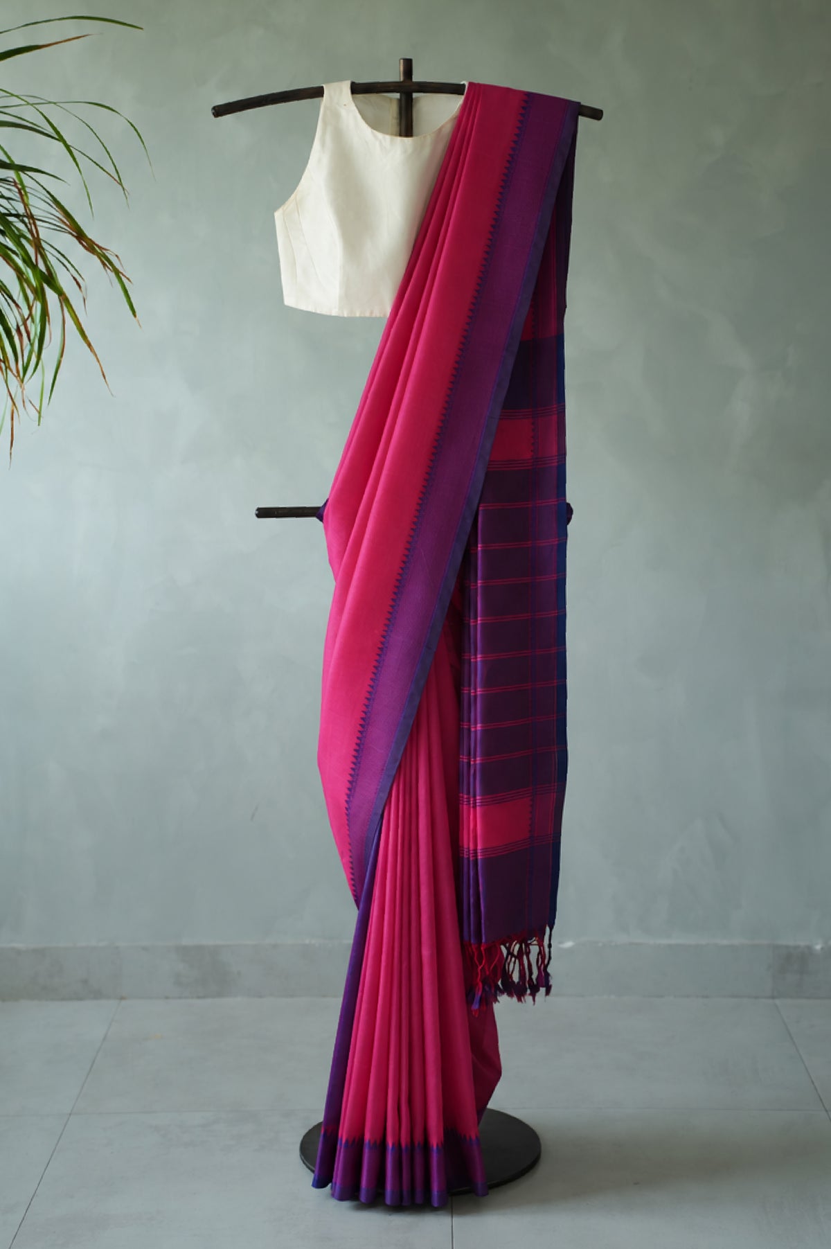 Bright Pink Mangalagiri Silk Cotton with Violet thread border saree