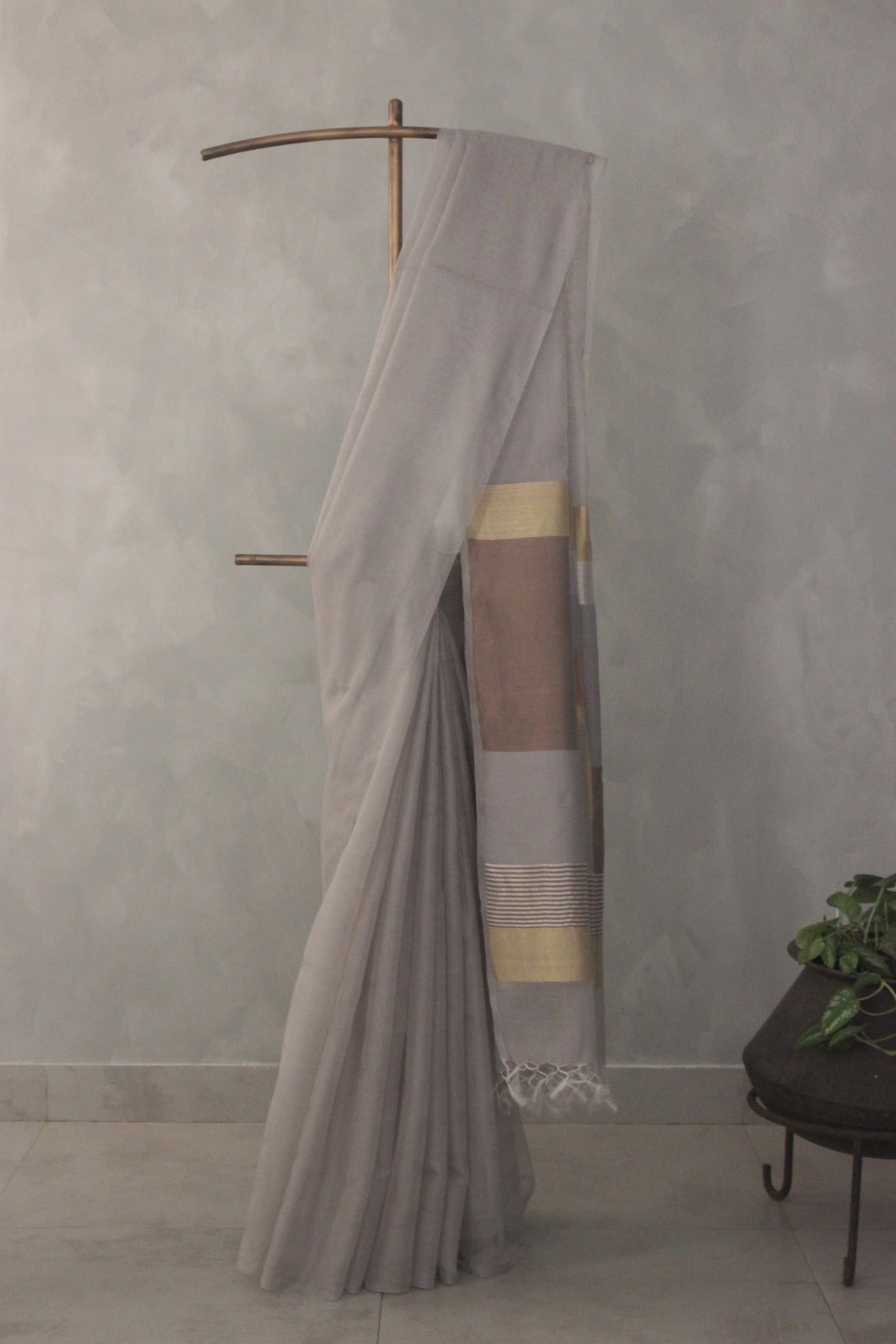 Grey silk tissue with merserised cotton and Khapa abstract pallu saree