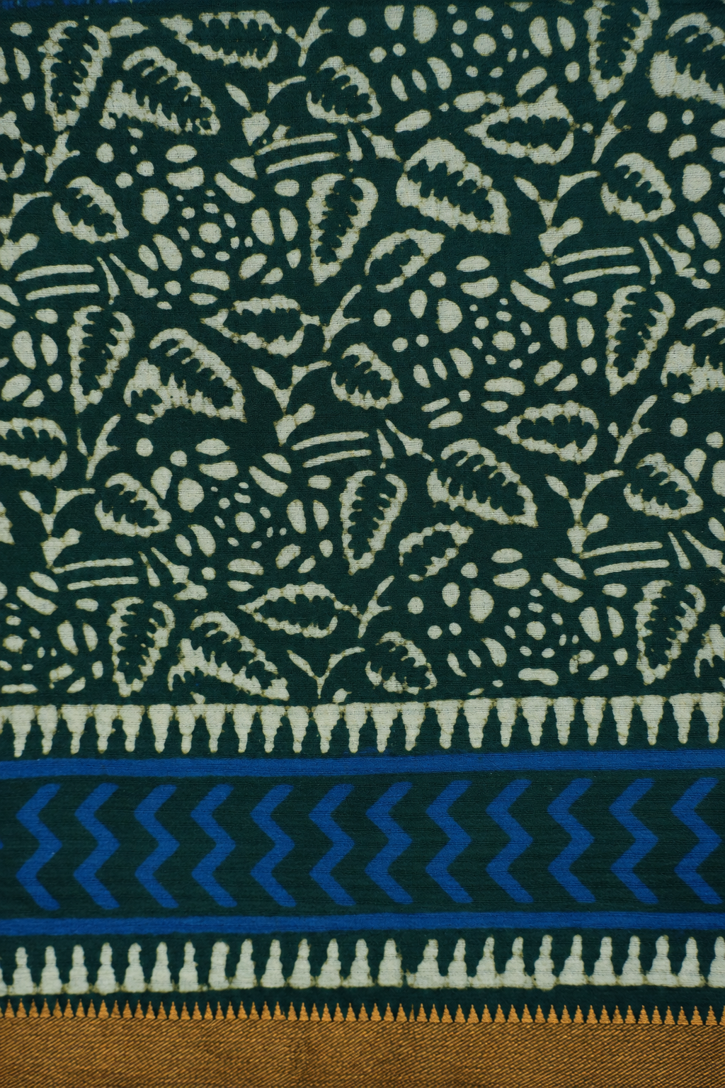 Deep Teal Mangalagiri Cotton Saree Featuring an All Over Dabu Print