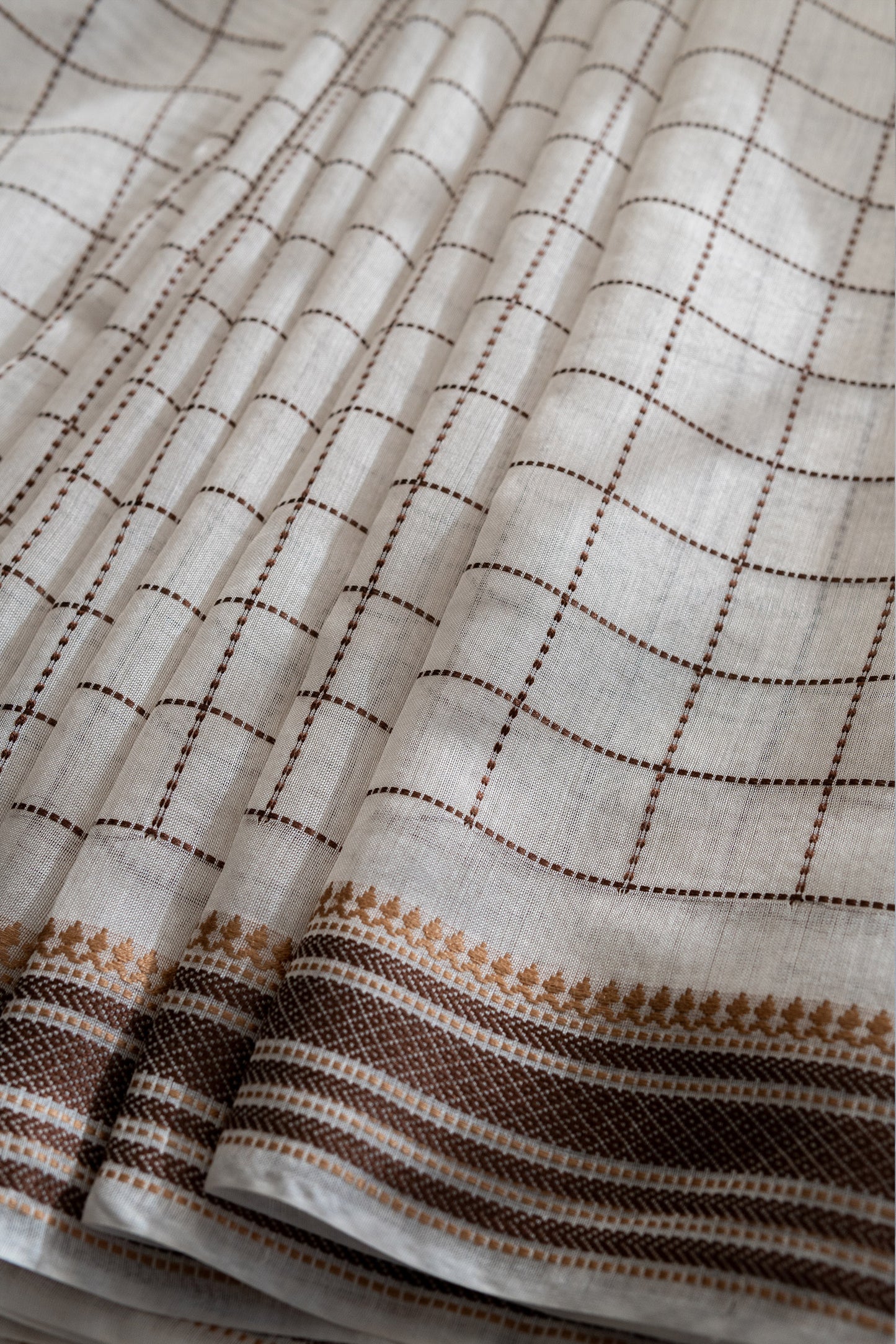 White Silk Cotton Checked Saree