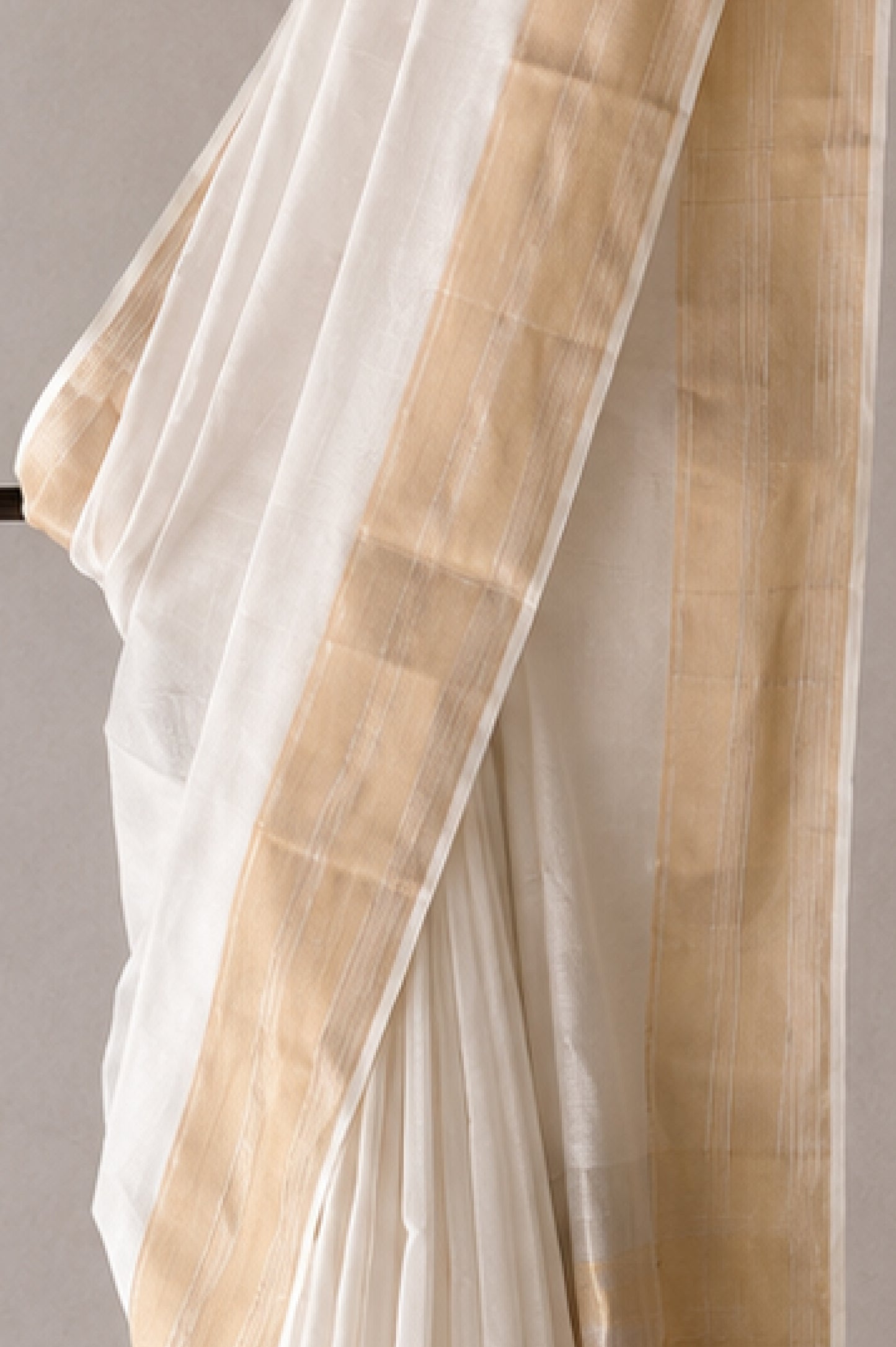 White Fine Maheshwari Silk by Cotton Saree with Gold Zari Border