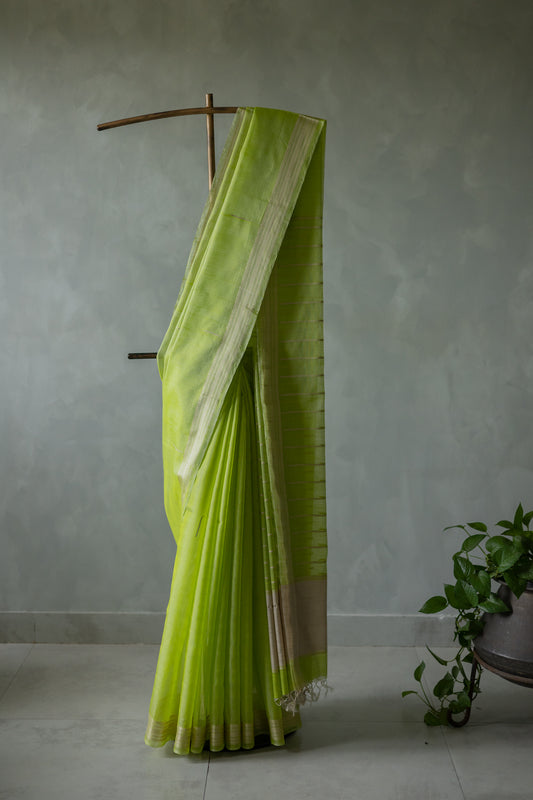 Parrot Green Silk Cotton Doby Border with Khapa Line Pallu Saree