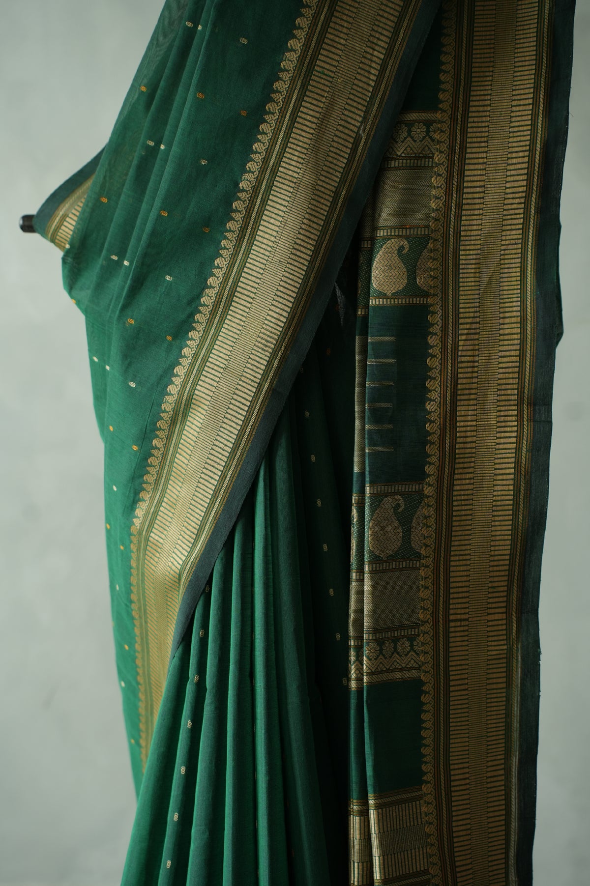 Emerald Green Kanchi Cotton with Beige Threadwork Border Saree
