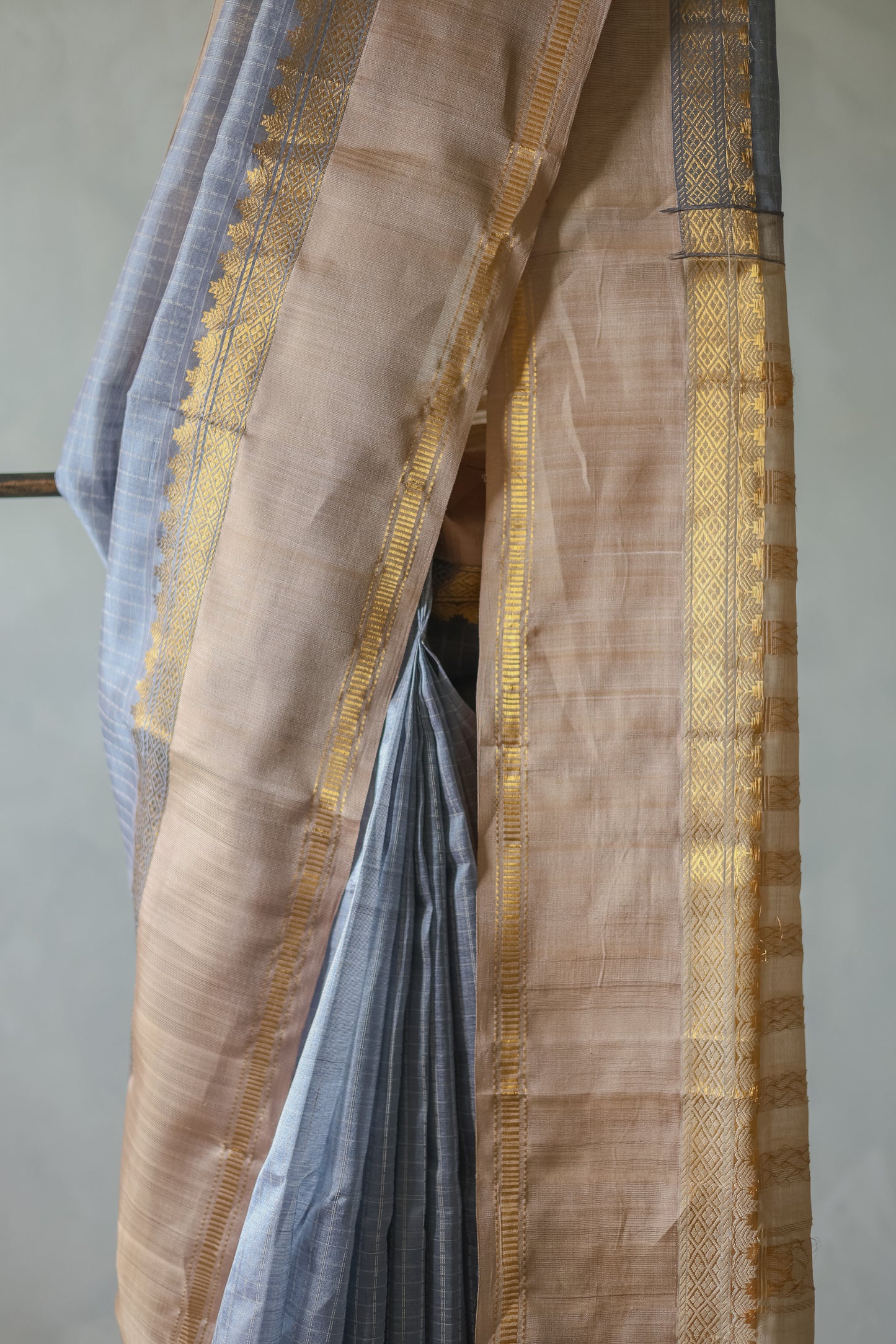 Grey and Brown Border Gadwal Silk Cotton Saree