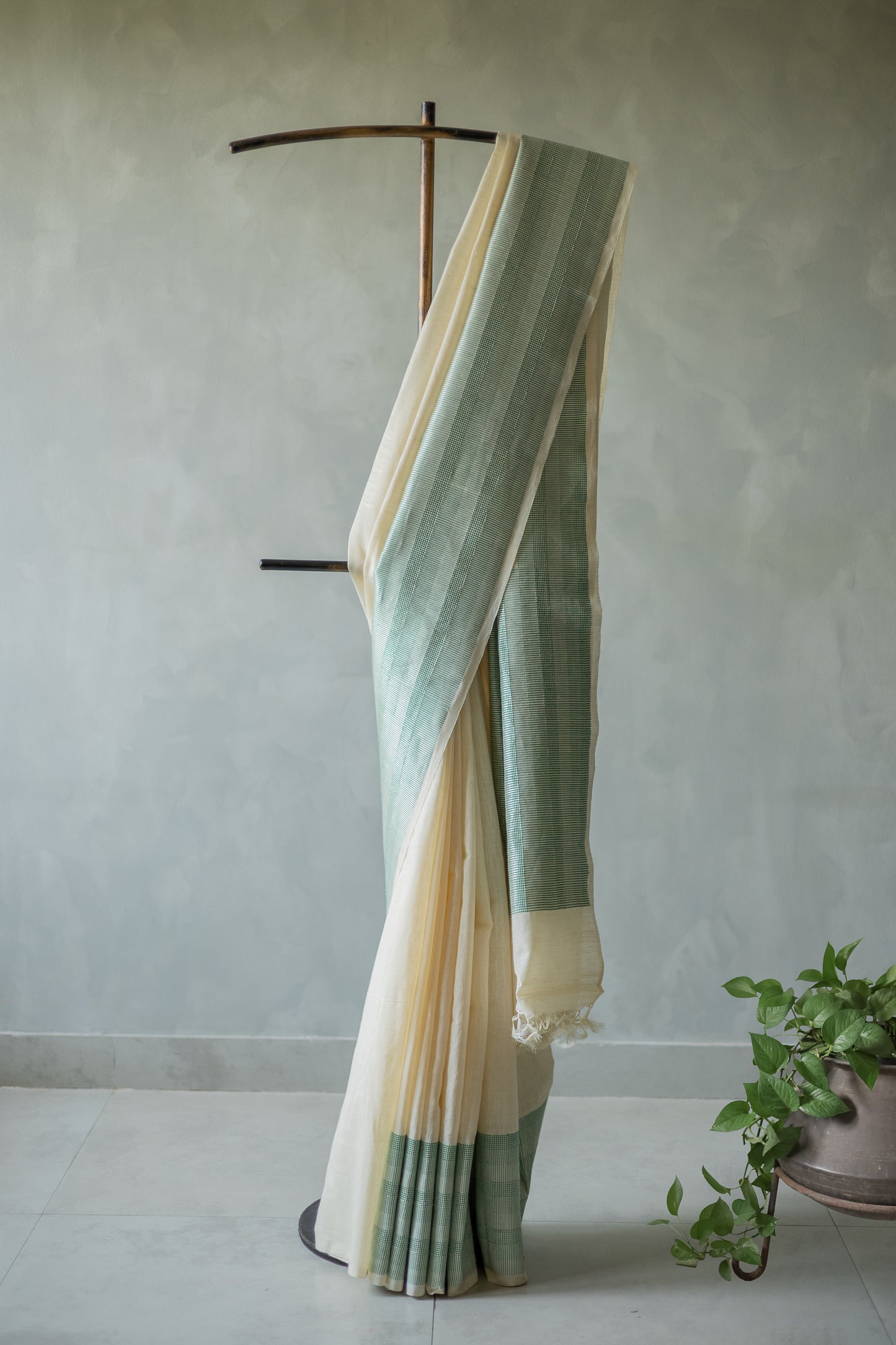 Off White Handspun Green Checks Border Saree