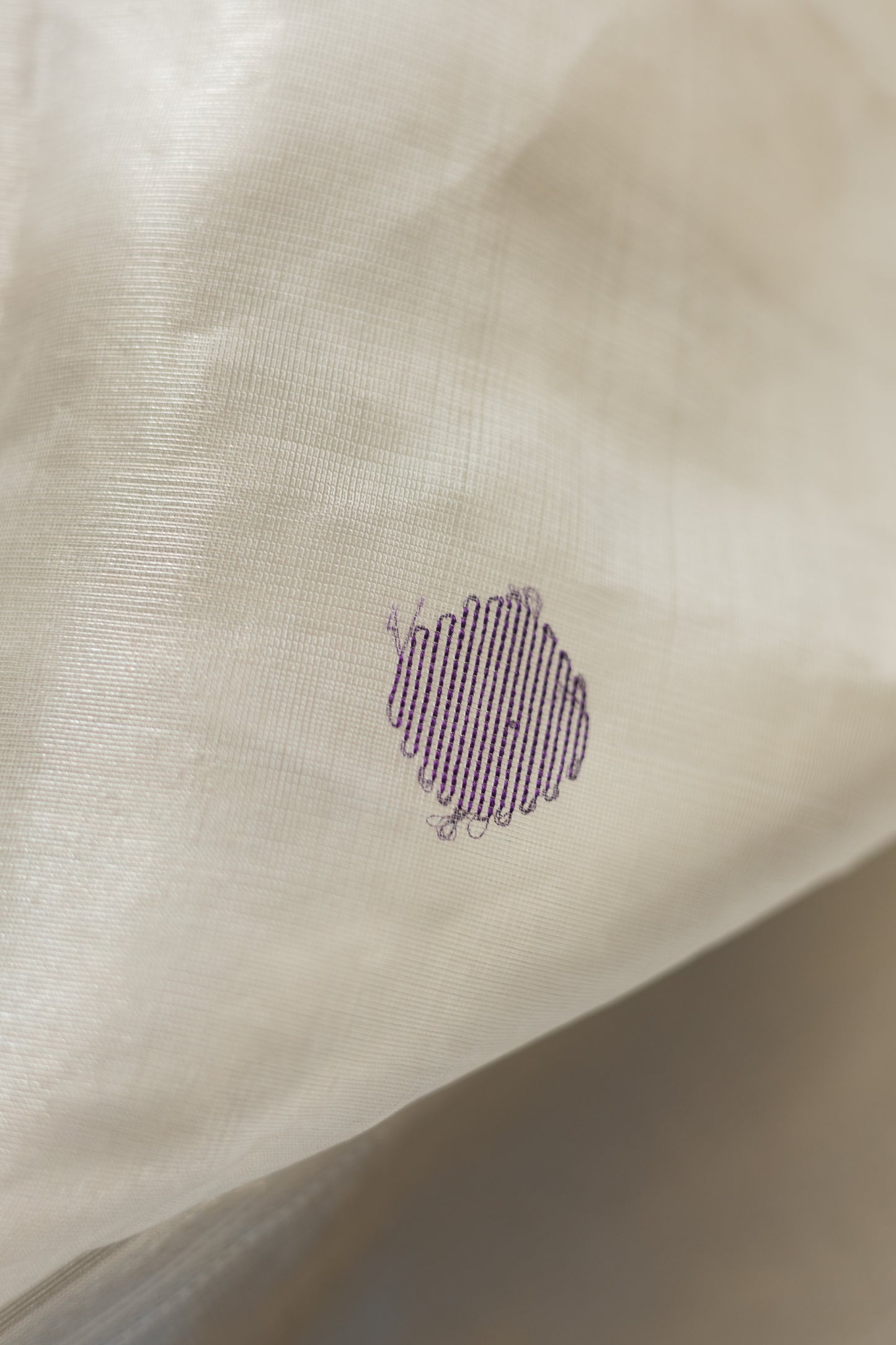 White Tissue by Silk with Manga Motifs Pallu Saree