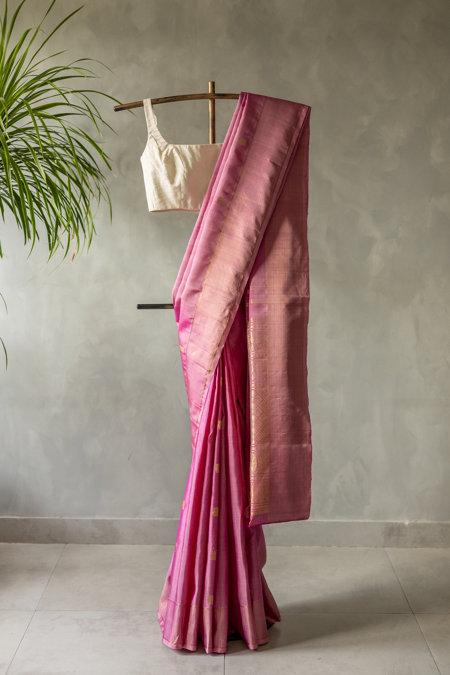 Pink Kanjivaram Silk with Intricately Woven Peacock Motif with Vairaoosi Border Saree