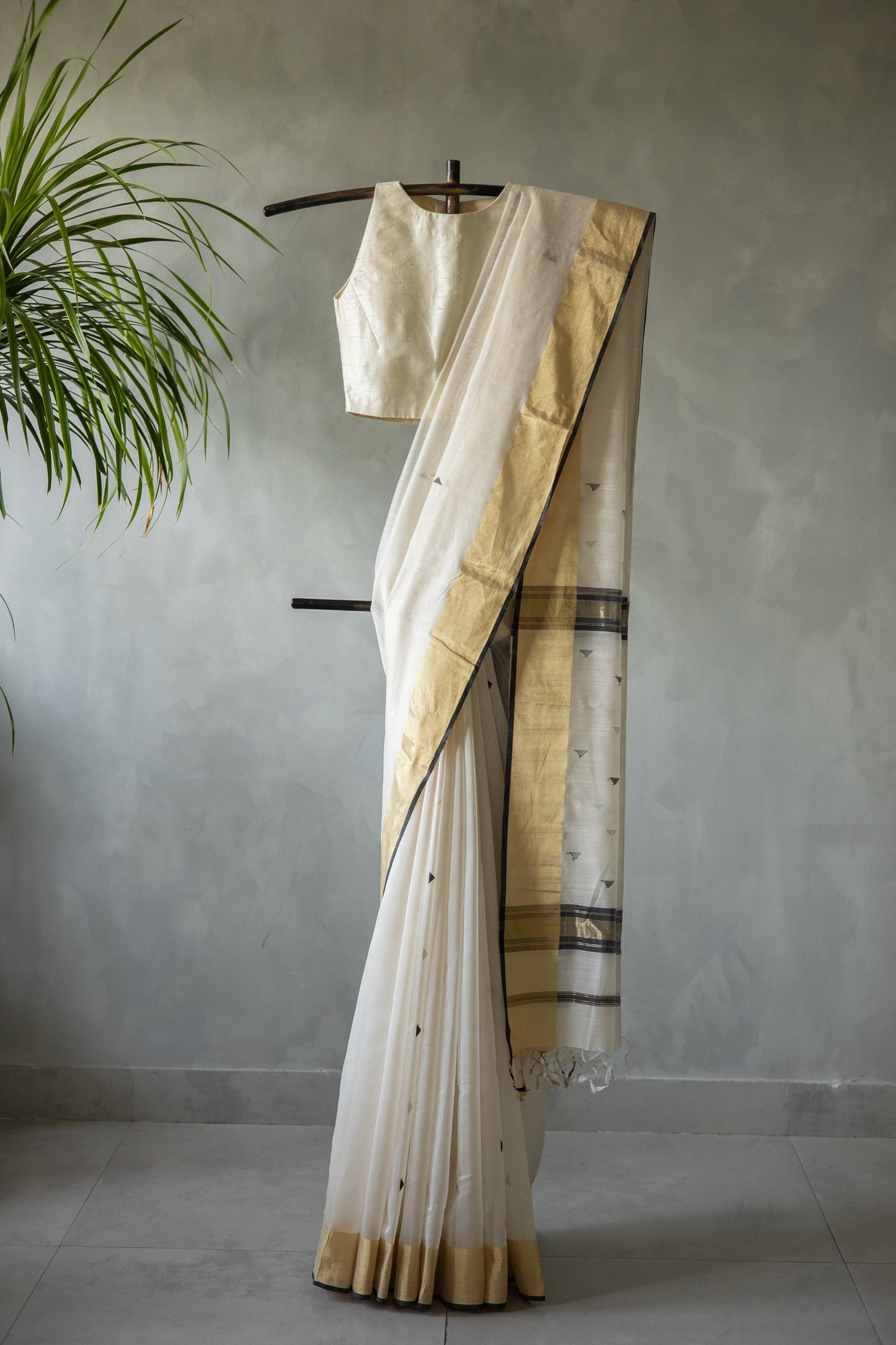 Off White Silk Cotton All Over Small Triangle Motif with Gold Border Saree