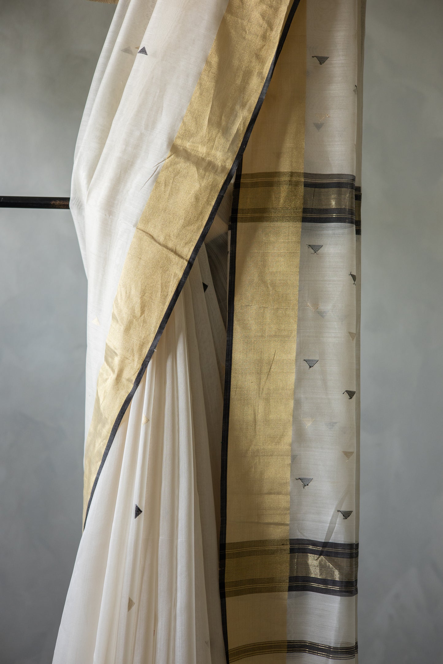 Off White Silk Cotton All Over Small Triangle Motif with Gold Border Saree