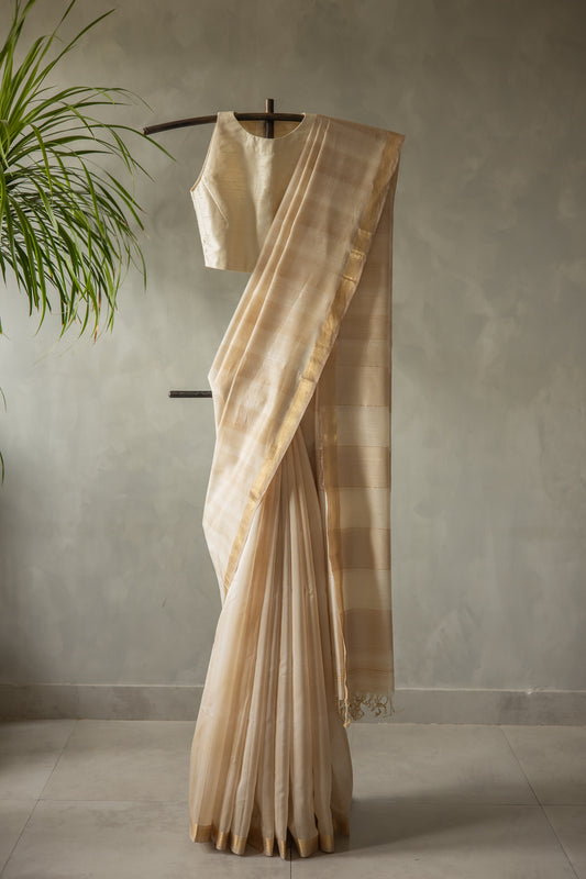 Off-White Maheshwari Silk Cotton with Beige Stripped Pallu Saree