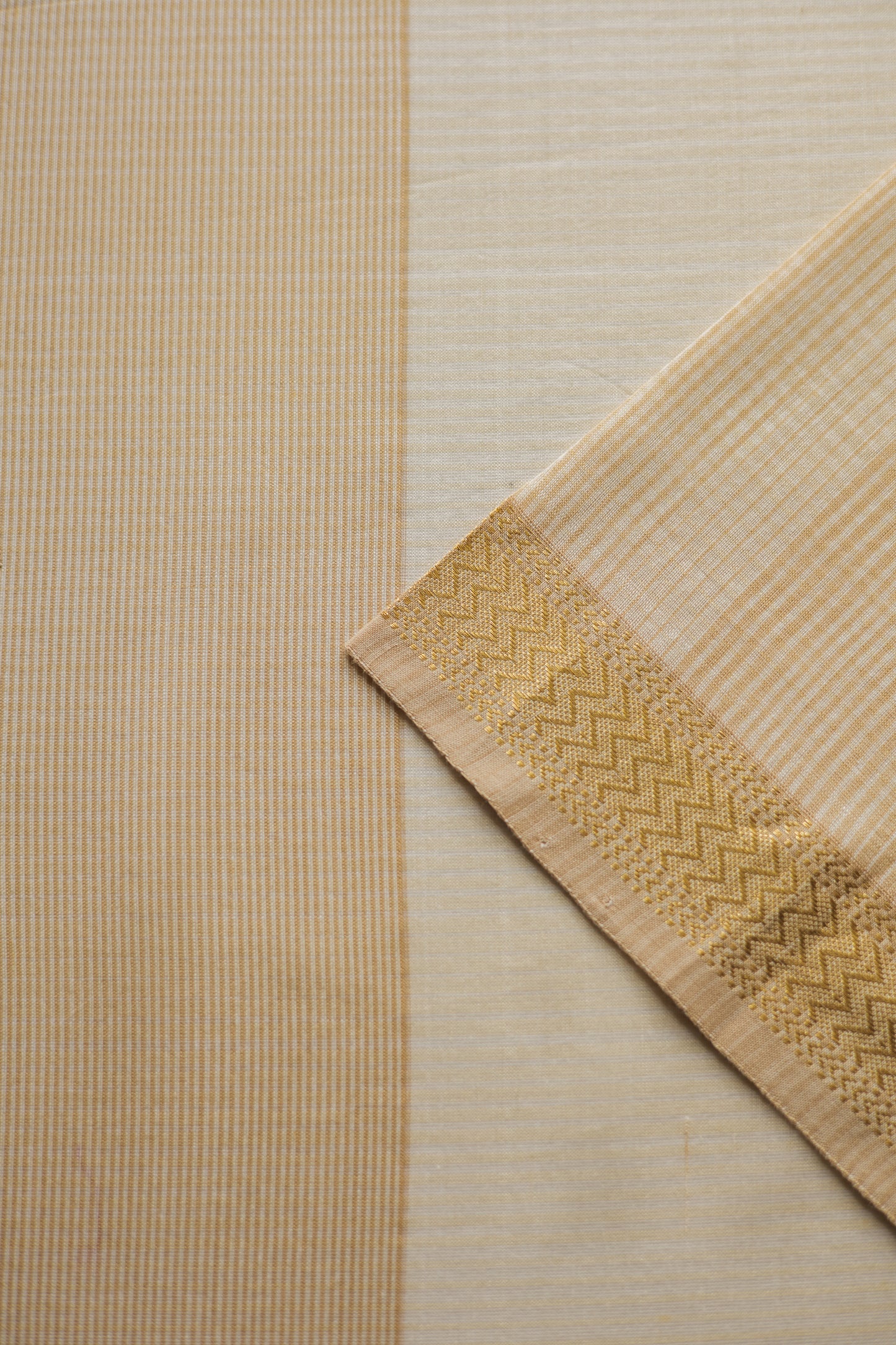 Off-White Maheshwari Silk Cotton with Beige Stripped Pallu Saree