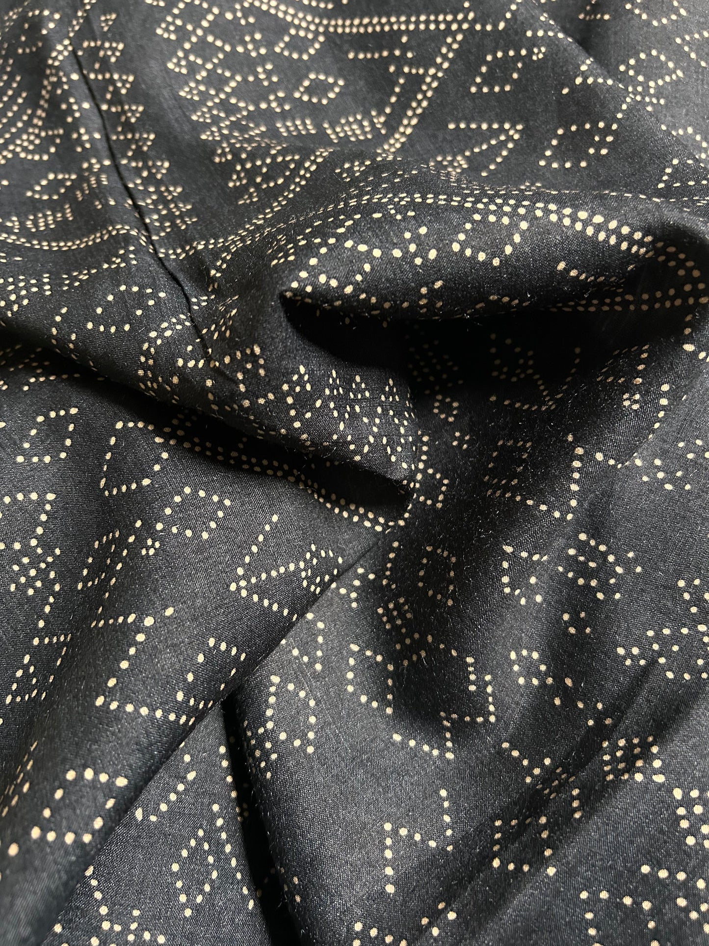 Black Tussar Munga – Geometric Bandhani-Inspired Print