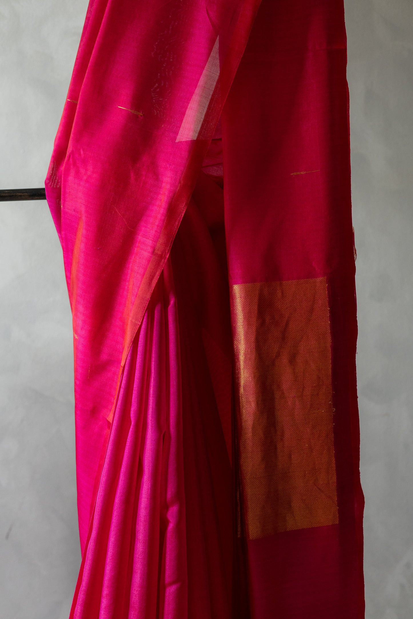 Pink Komarapalayam Silk with Malli Moggu Motifs and Gold Zari Pallu Saree