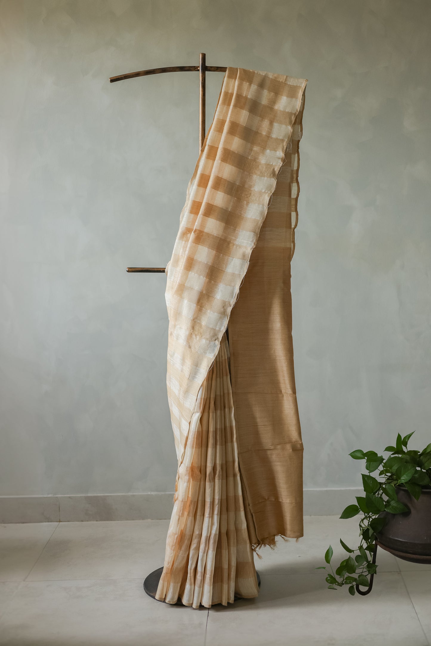 Gold and White Checked Maheshwari Silk Cotton Saree