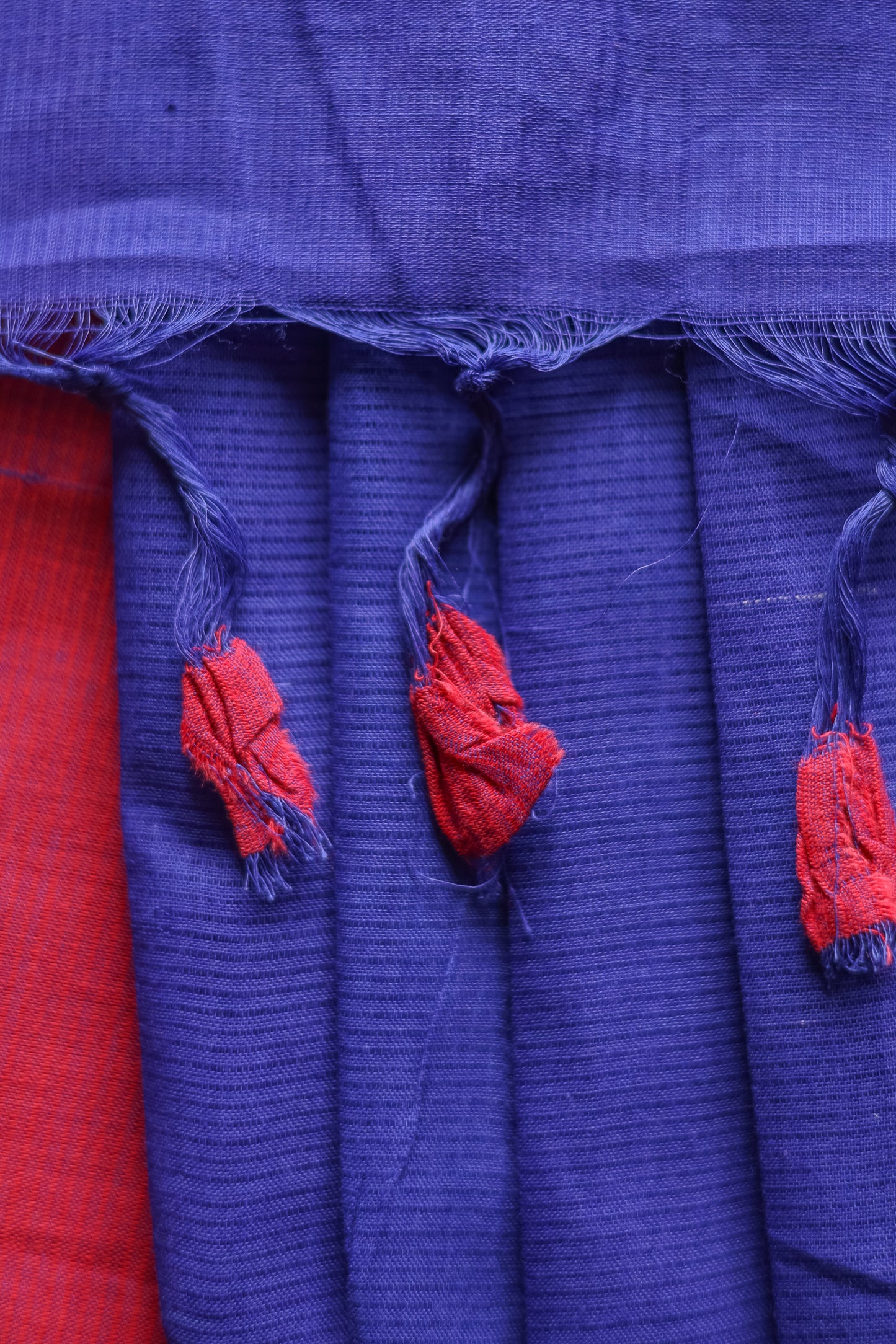 Navy Blue and Red Border Mangalagiri Cotton Saree