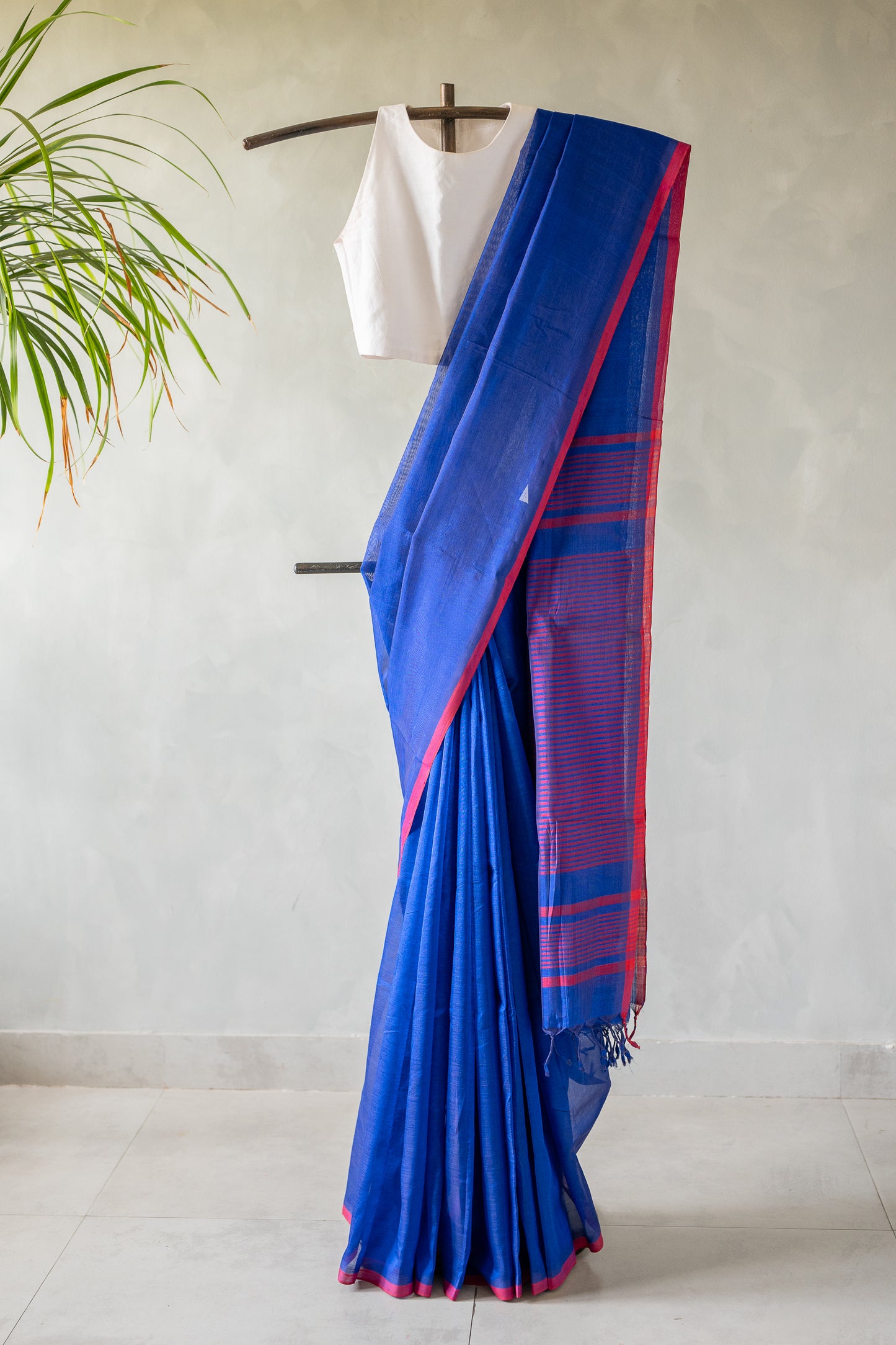 Royal Blue Plain Mangalagiri Cotton With Red Border Saree