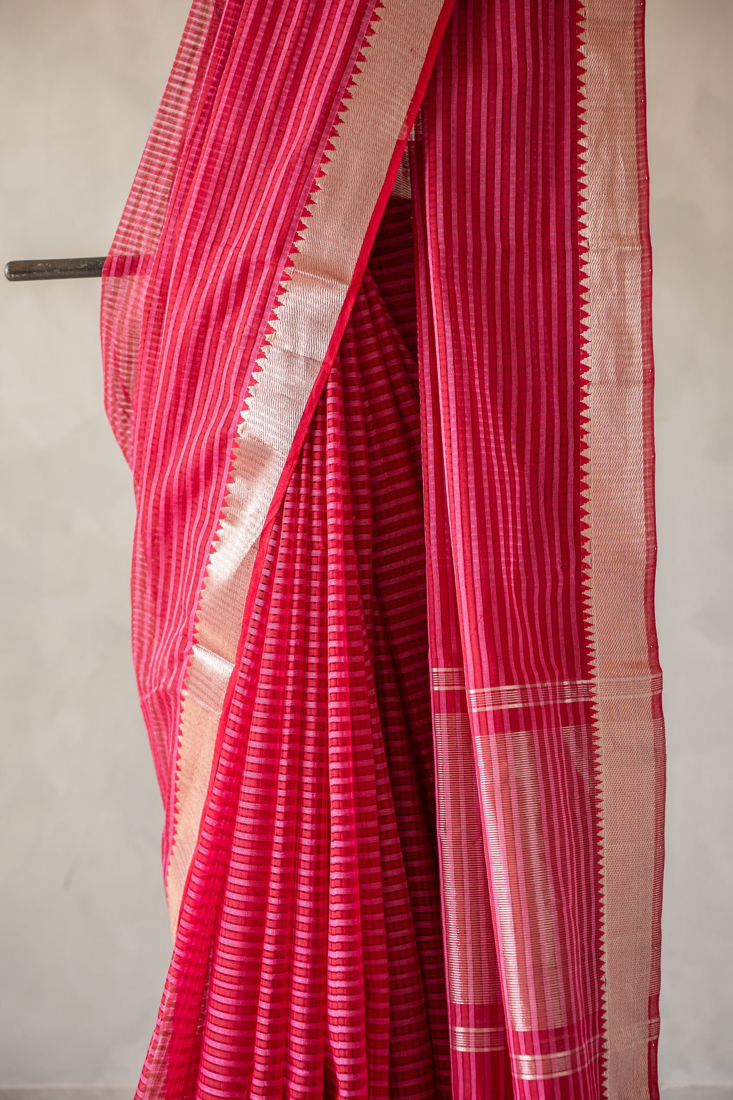 Pinkish Red Striped Checks Mangalagiri Cotton with Zari Border Saree