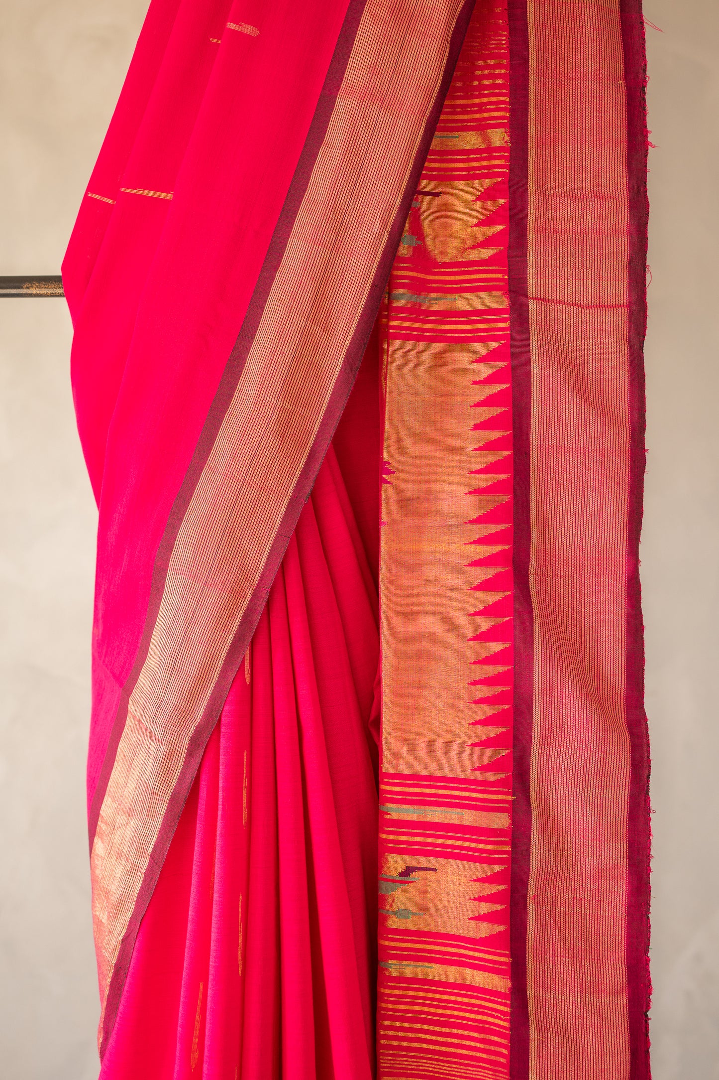 Hot Pink Plain Mangalagiri Silk Cotton with Geometric Zari Pallu Saree