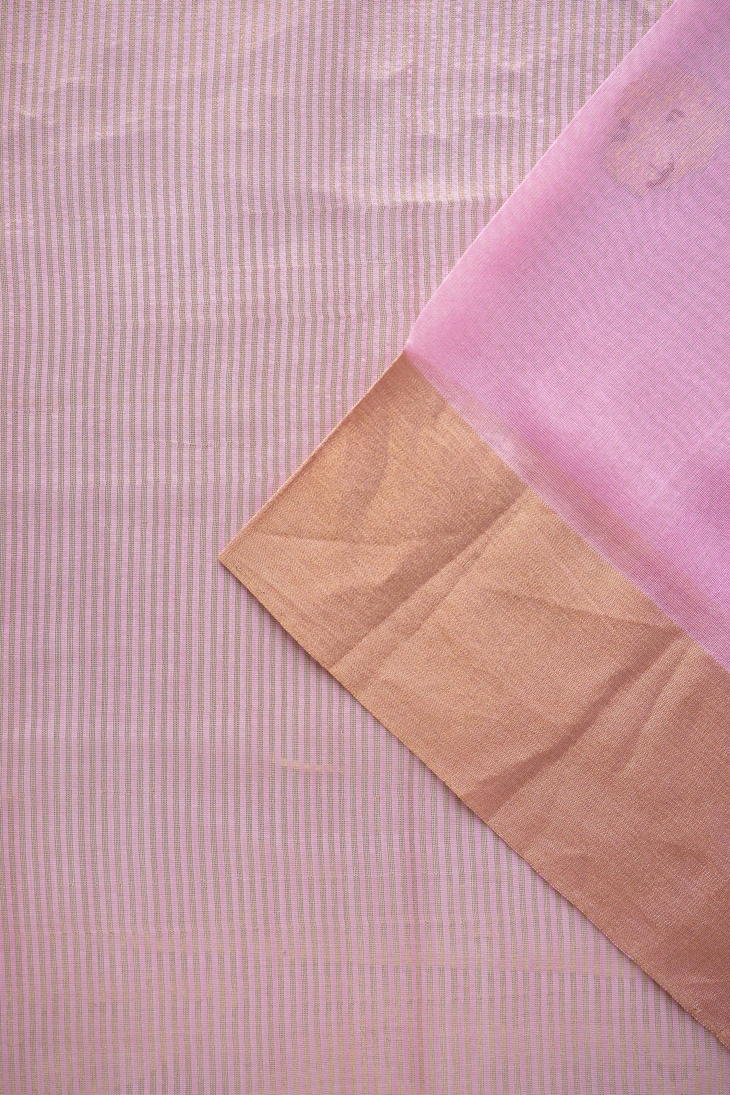 Blush Pink Maheshwari Silk Cotton with Antique Gold Border and Butti Motifs Saree