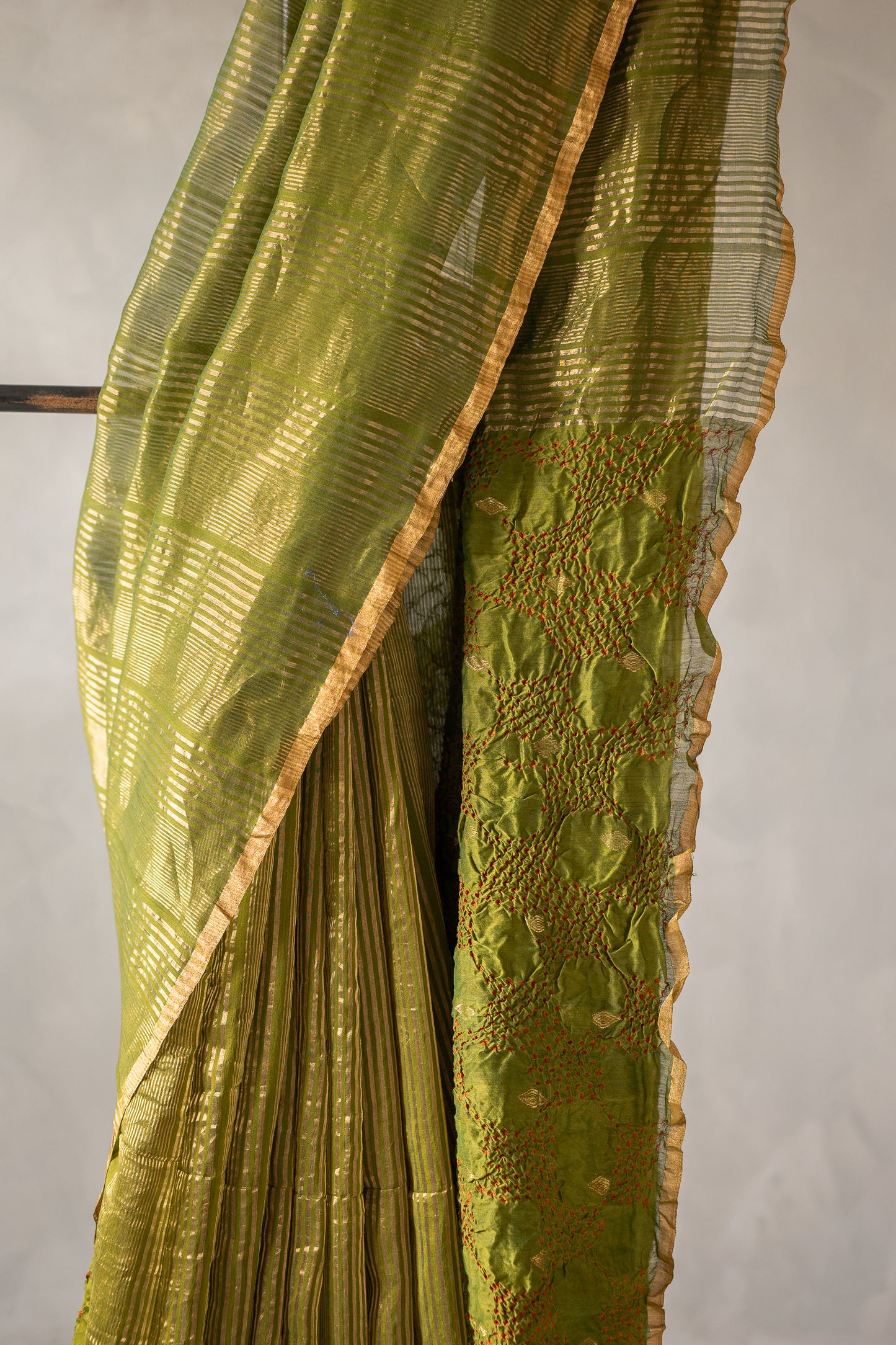Olive Green Silk Cotton with Bandhani Pallu Saree