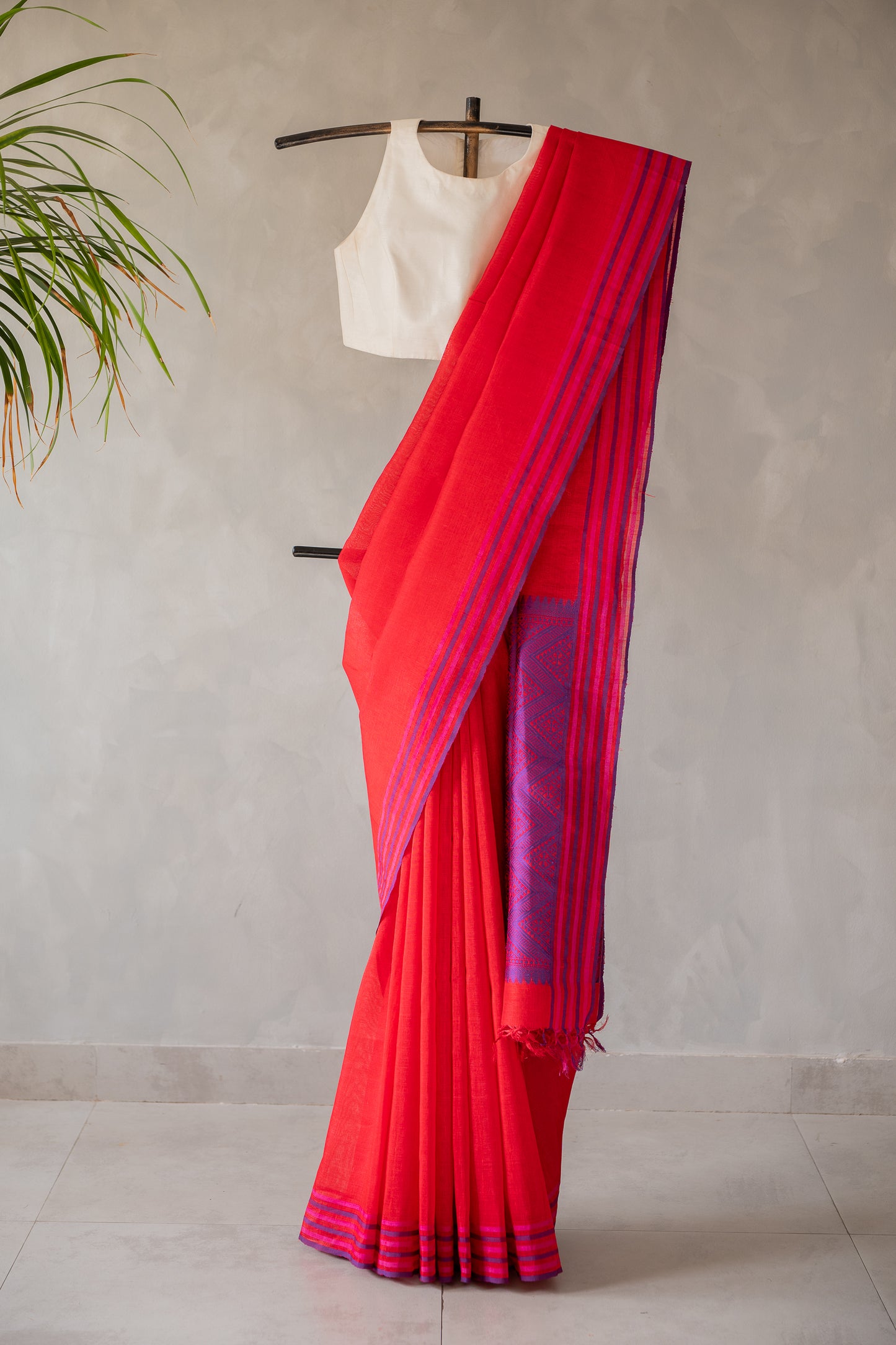 Coral Red Linen by Silk with Thread-Woven Pallu Saree