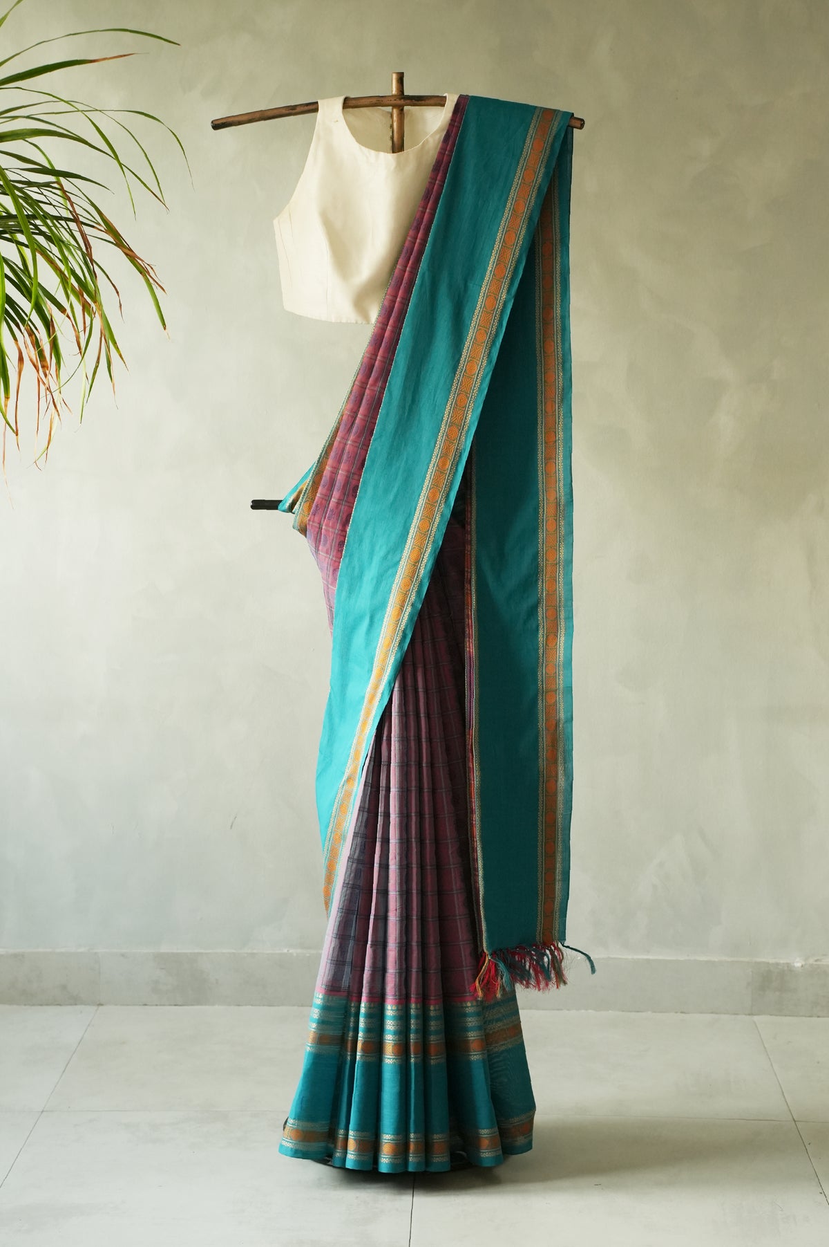 Dusty Pink Kanchi Cotton Ayiram Butta with Blue Border Saree