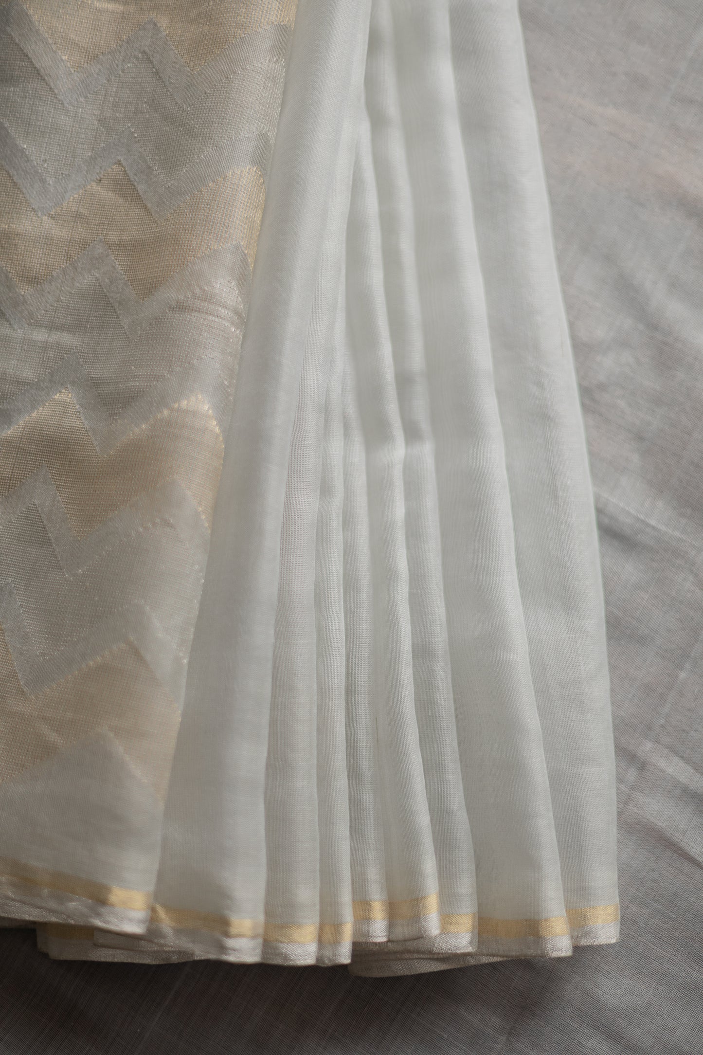 Grey Silk Cotton with Parrot Zari Pallu Saree