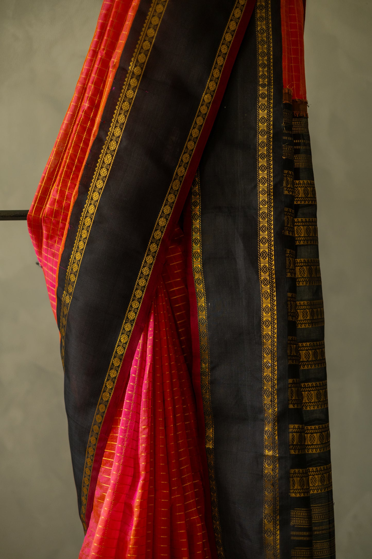 Pink Silk Cotton All Over Small Checks with Black Big Border Saree