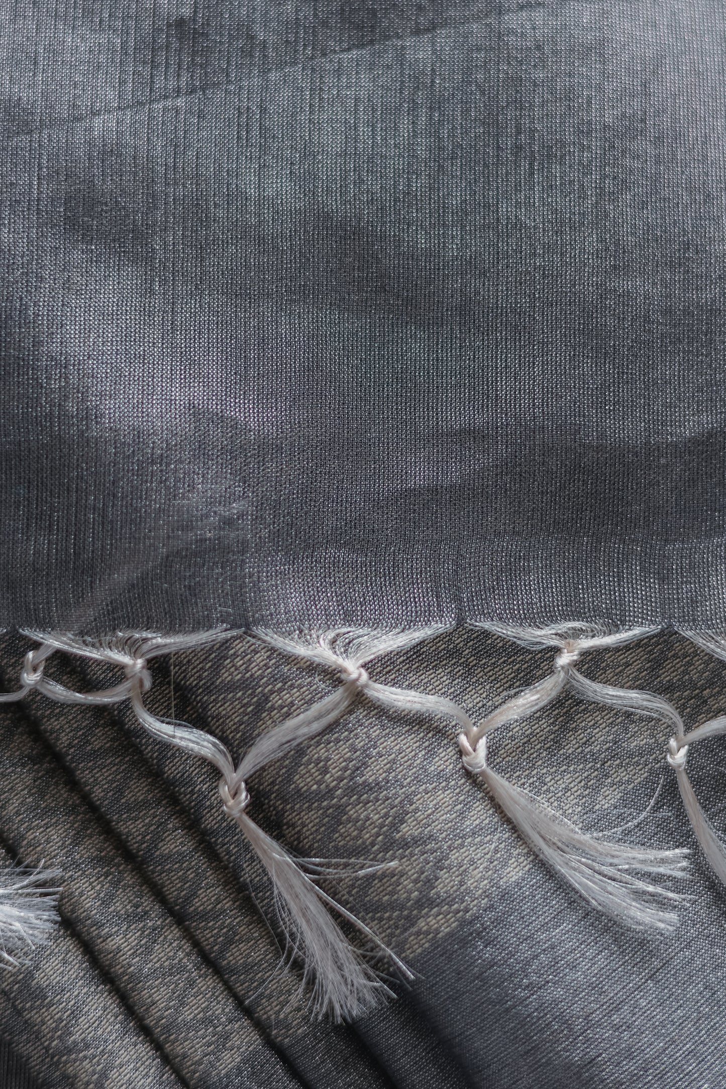 Grey Silk Cotton Tissue with Plain Border and Pallu Saree