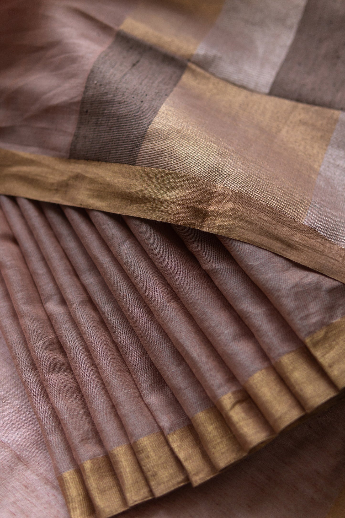 Dull Pink Tissue Silk Cotton Plain Body with Abstract Pallu Saree