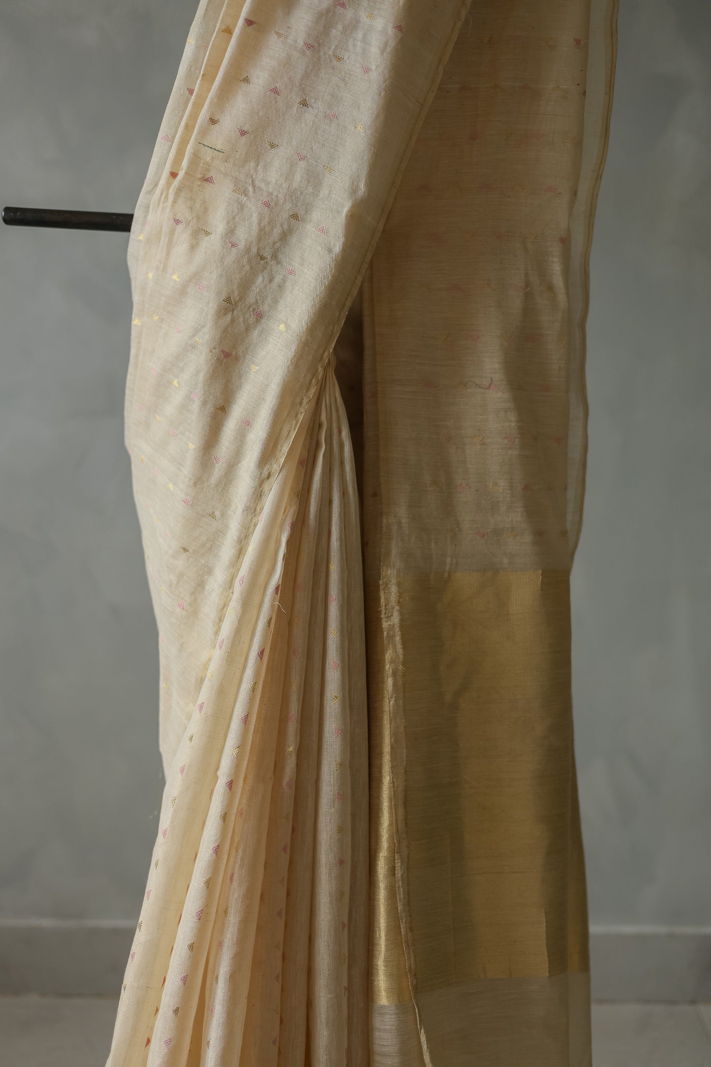 Off White Tussar with Pink and Gold Triangle Woven Motif Saree
