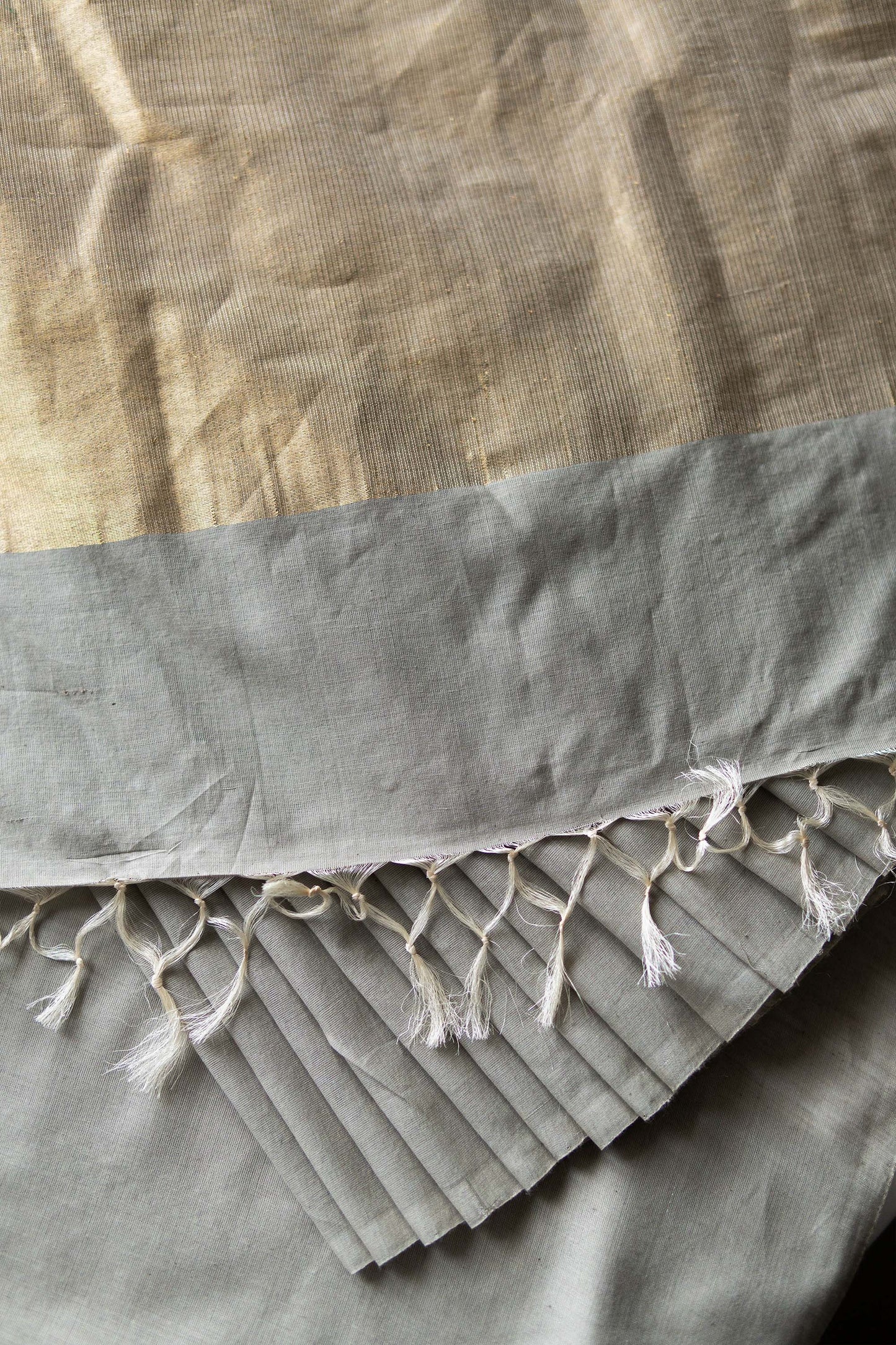 Grey Tussar Cotton with Plain Body with Heavy Gold Pallu Saree