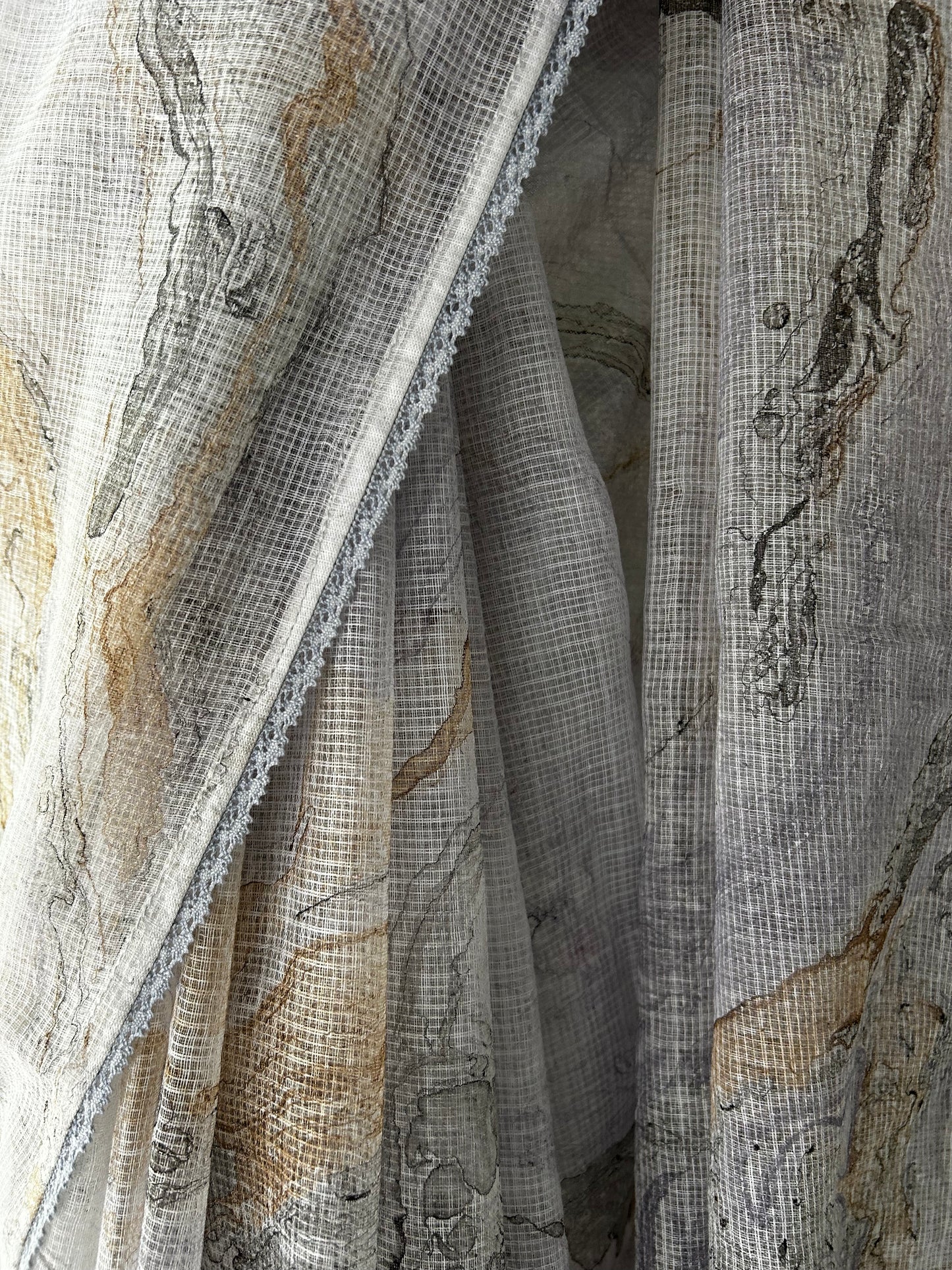 Grey Blue Hand-Painted Marbled Kota Cotton Saree with Delicate Lace Trim